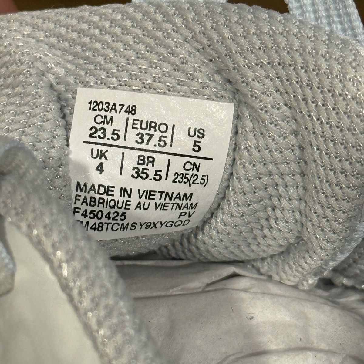 Asics × Kiko Kostadinov ASICS US6-S GEL-KINETIC FLUENT 1203A748 020 Glacier Grey Size US 5 / EU 37 - 8 Thumbnail