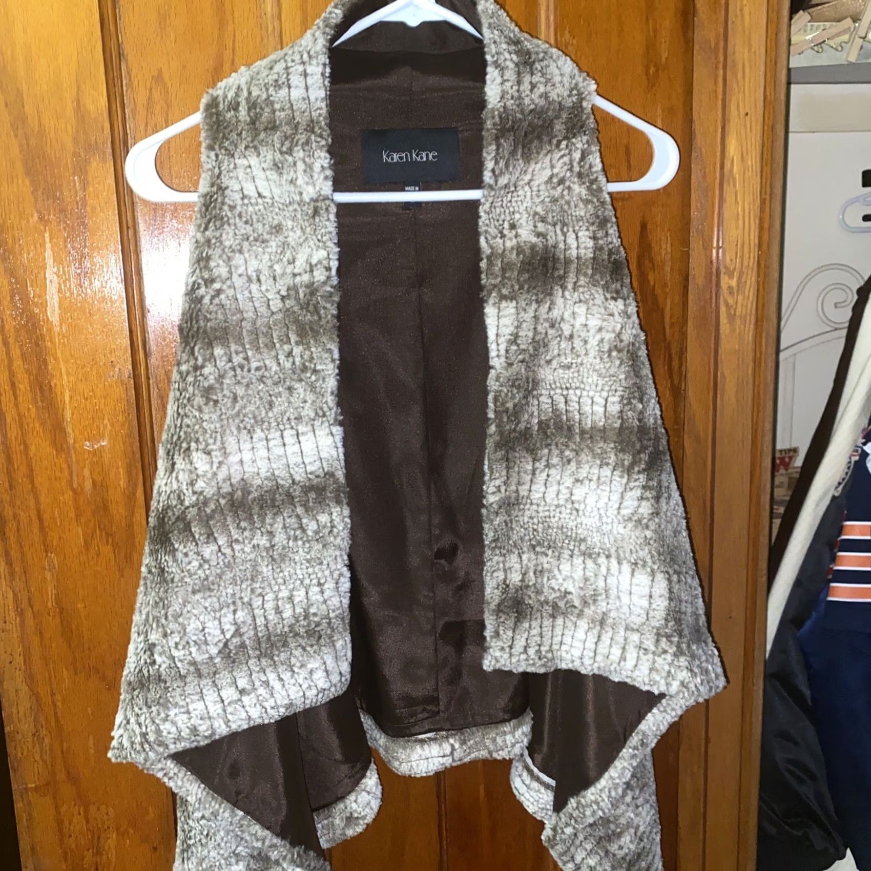 Vintage Karen Kane Faux Fur Open Front Vest Women M Brown & Cream Polyester Fur Vest Size M / US 6-8 / IT 42-44 - 2 Thumbnail