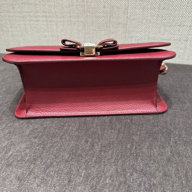 Salvatore Ferragamo o1s1rm0924 Size: OS / Vara Bow Handbag in Red Size ONE SIZE - 3 Thumbnail