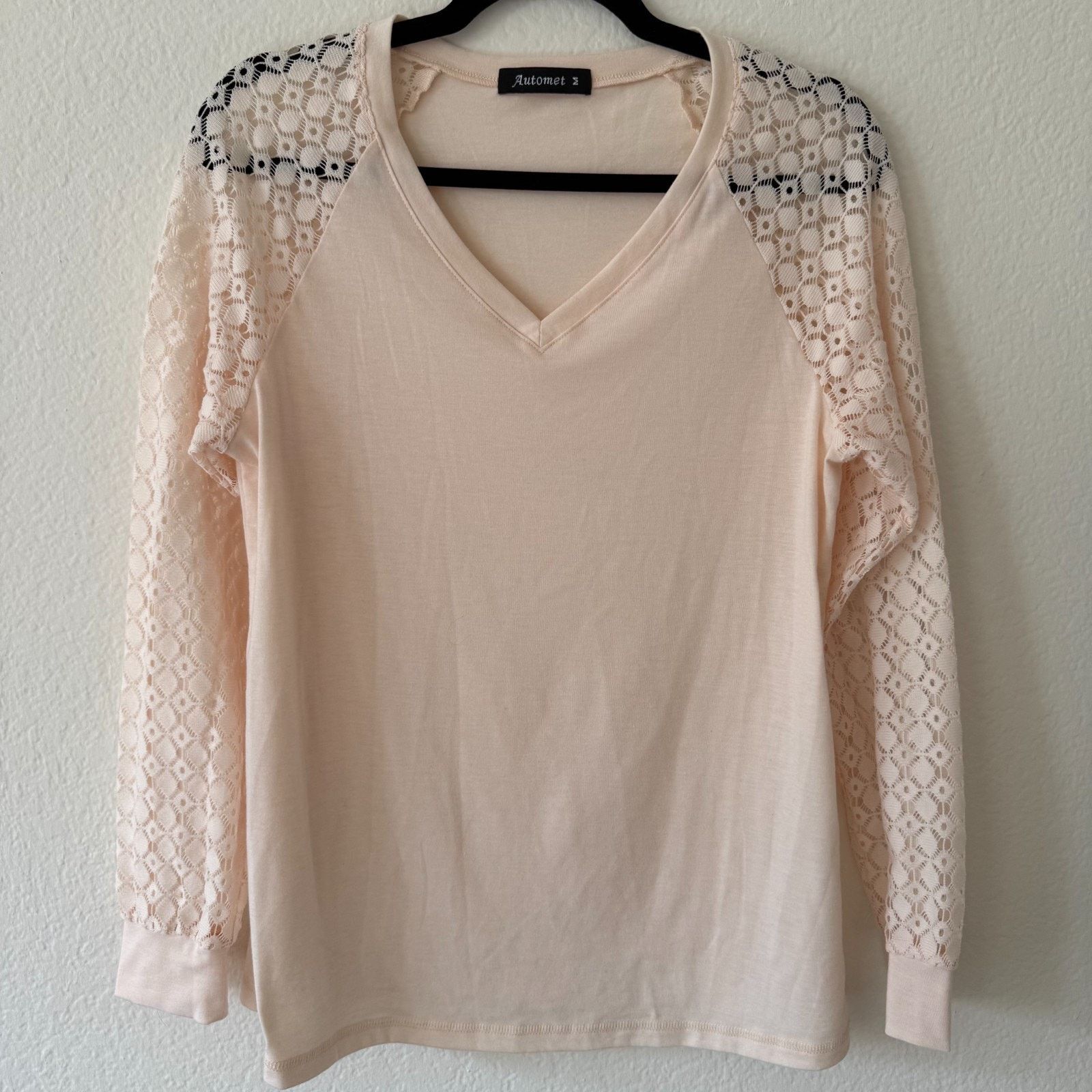 Other Crochet Lace Long Sleeve Blouse V Neck Pink M Coquette Size M / US 6-8 / IT 42-44 - 1 Thumbnail
