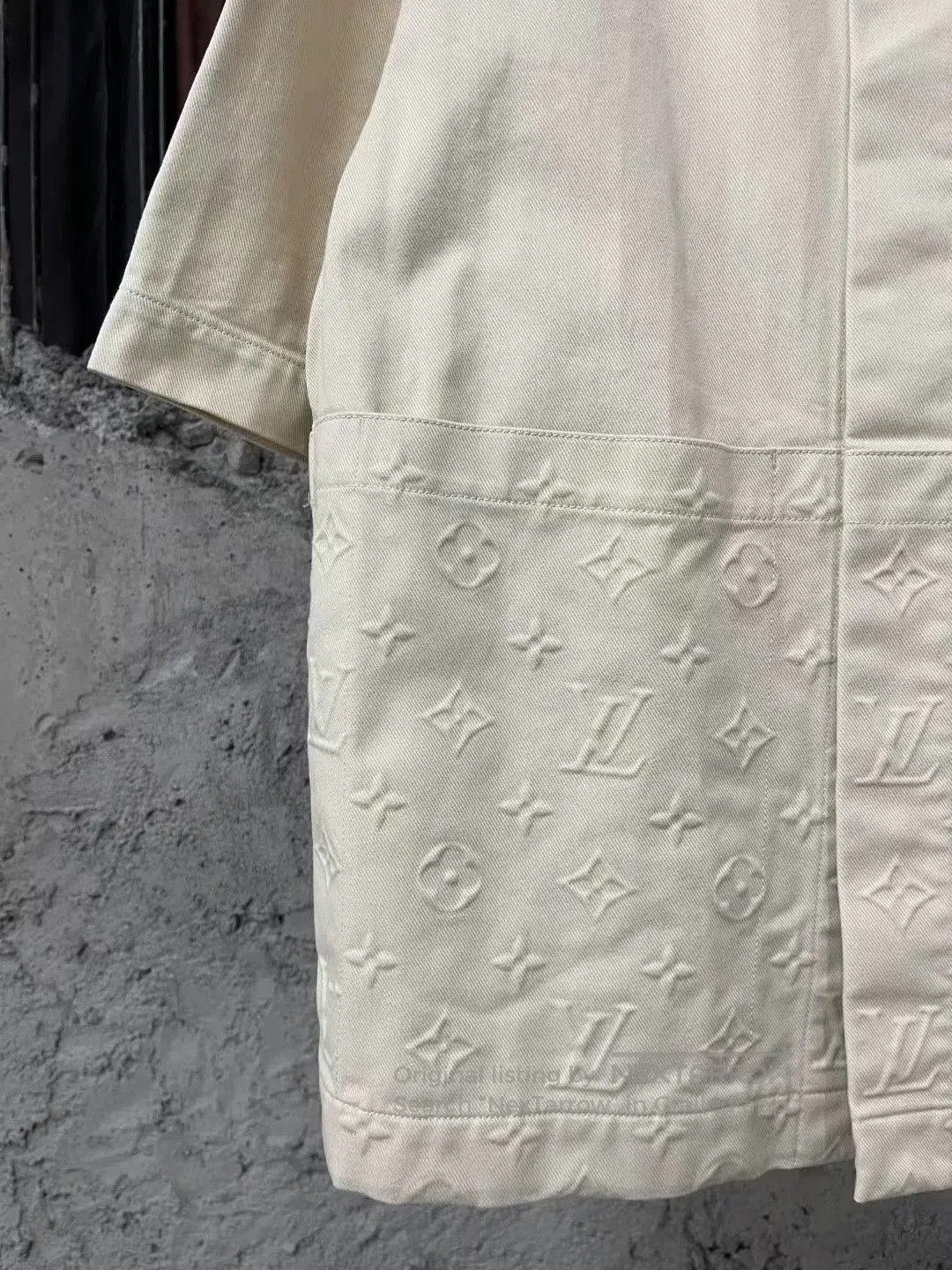 Louis Vuitton Louis Vuitton White Monogram Denim Shirt. Size US L / EU 52-54 / 3 - 5 Thumbnail
