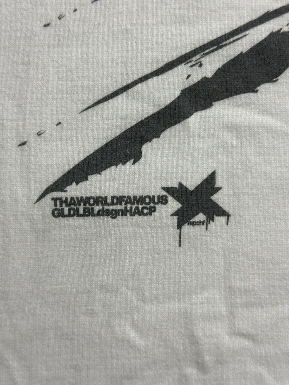 Japanese Brand × Kaws × Vintage Vintage ThaWorldFamous Faded Tee Size US M / EU 48-50 / 2 - 3 Thumbnail