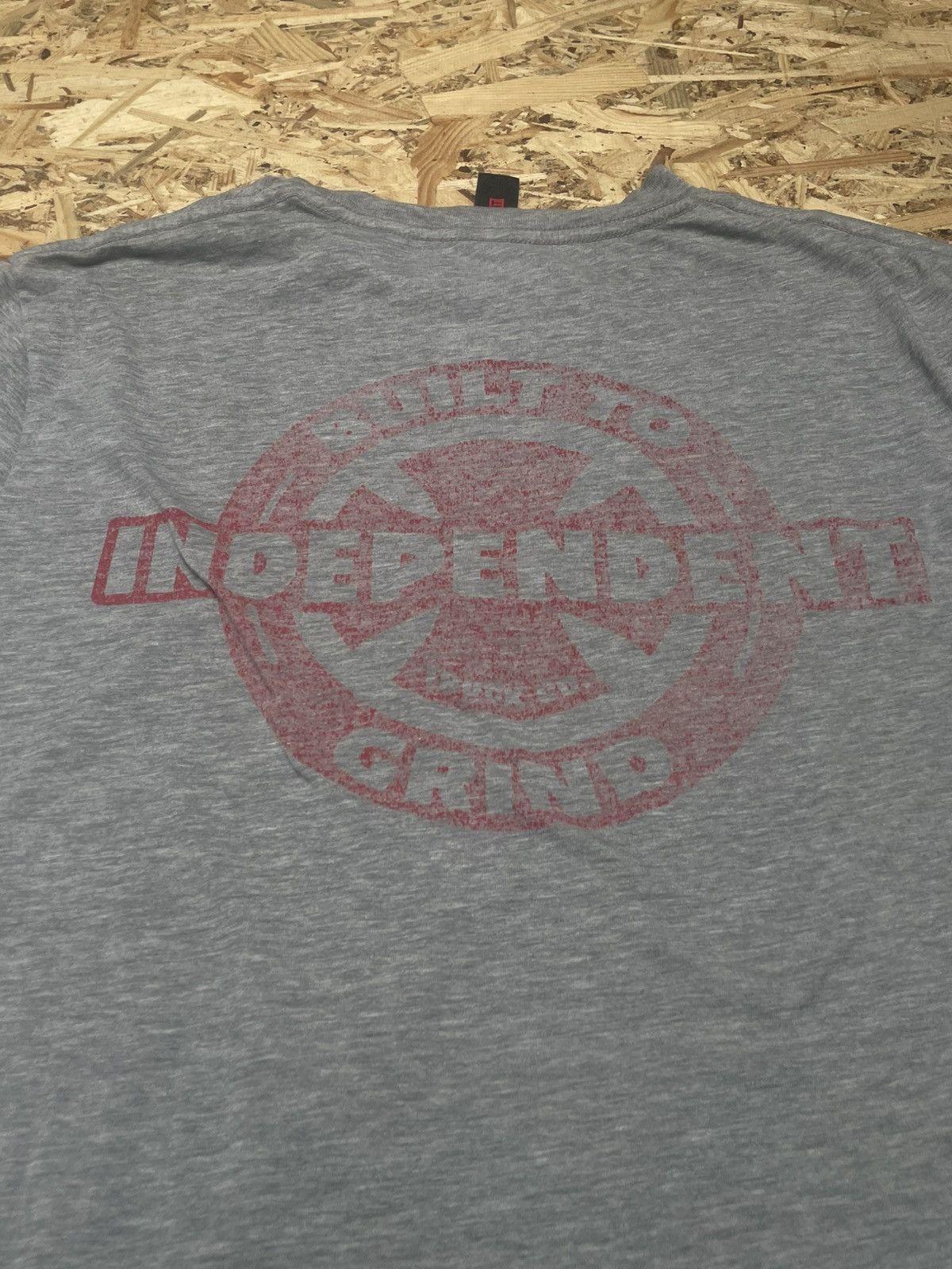 Independent Truck Co. Independent big logo street lifestyles skate usa style rare Size US M / EU 48-50 / 2 - 3 Thumbnail