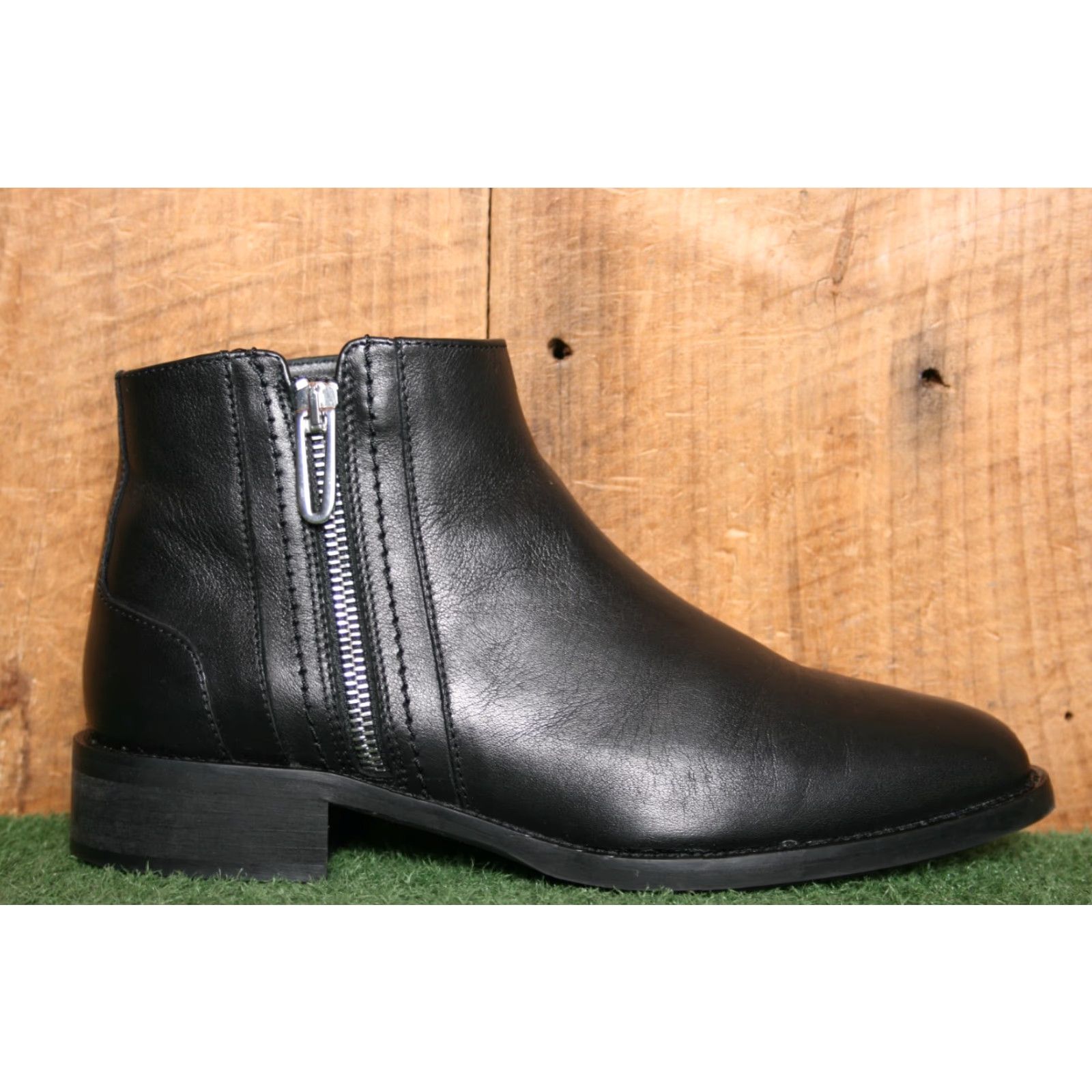 Aquatalia VINTAGE AQUATALIA Nadie Black Leather Waterproof Ankle Booties US 6.5 M Womens Bootie Shoes Per 1-1.5in Heel? Size US 7 / IT 37 - 2 Thumbnail