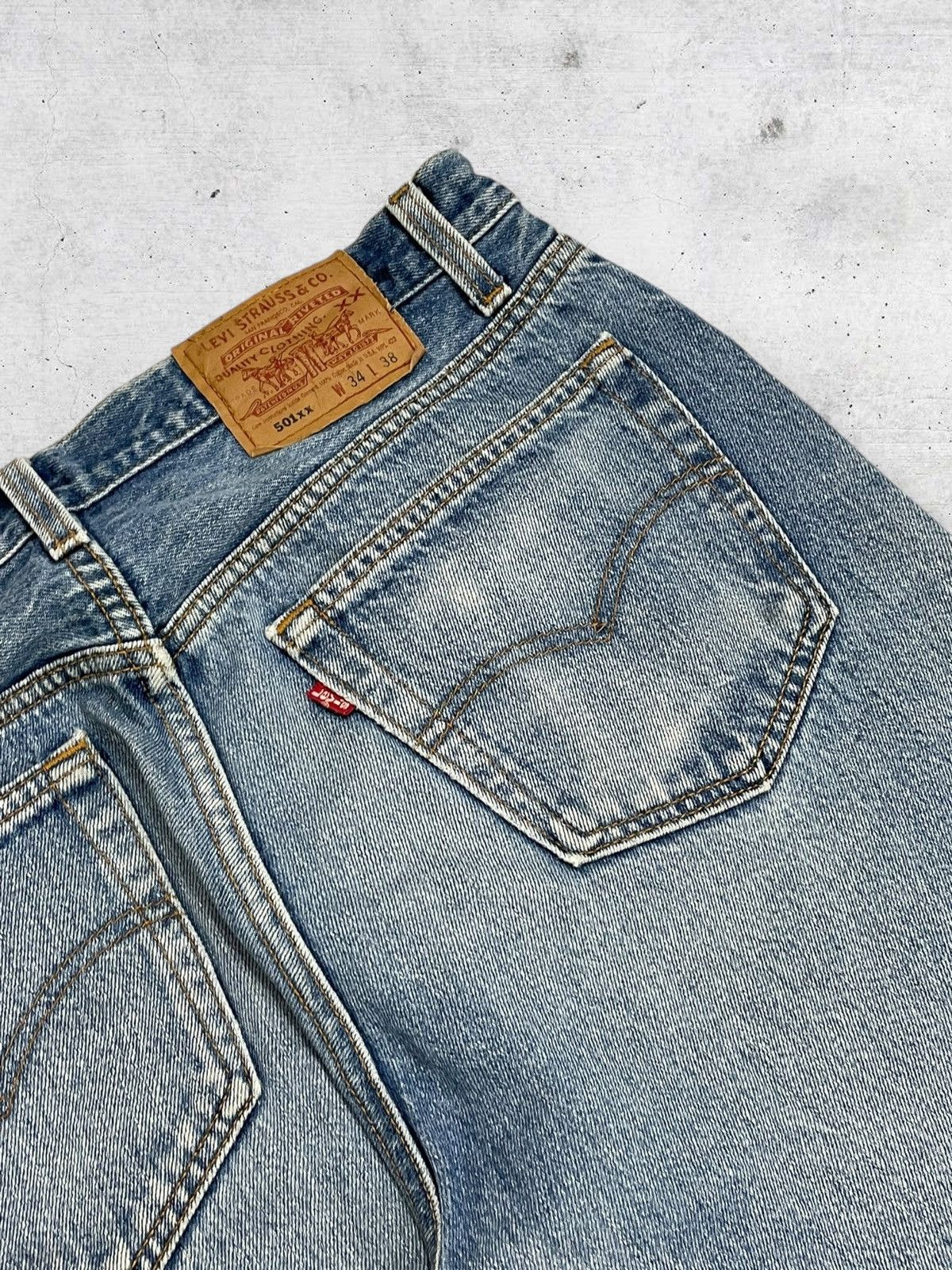 Levi's Vintage Clothing VINTAGE 501 LEVIS USA DESIGNER 90S OG OLD STAIN DENIM STYLE Size US 31 - 15 Thumbnail