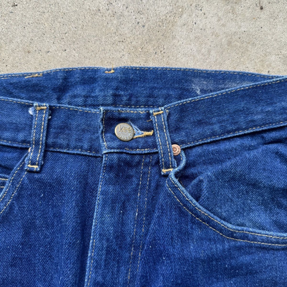 Vintage Vintage 70s Lee Riders Dark Wash Denim Jeans 27x32 Size US 27 - 9 Thumbnail