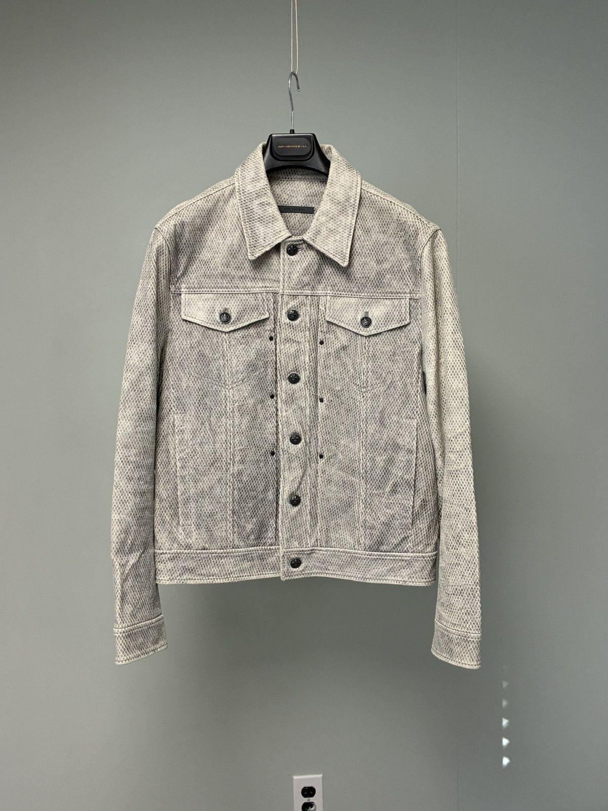 John Varvatos Snake Embossed Leather Trucker jacket EU 48 USA 38 Size US M / EU 48-50 / 2 - 21 Thumbnail