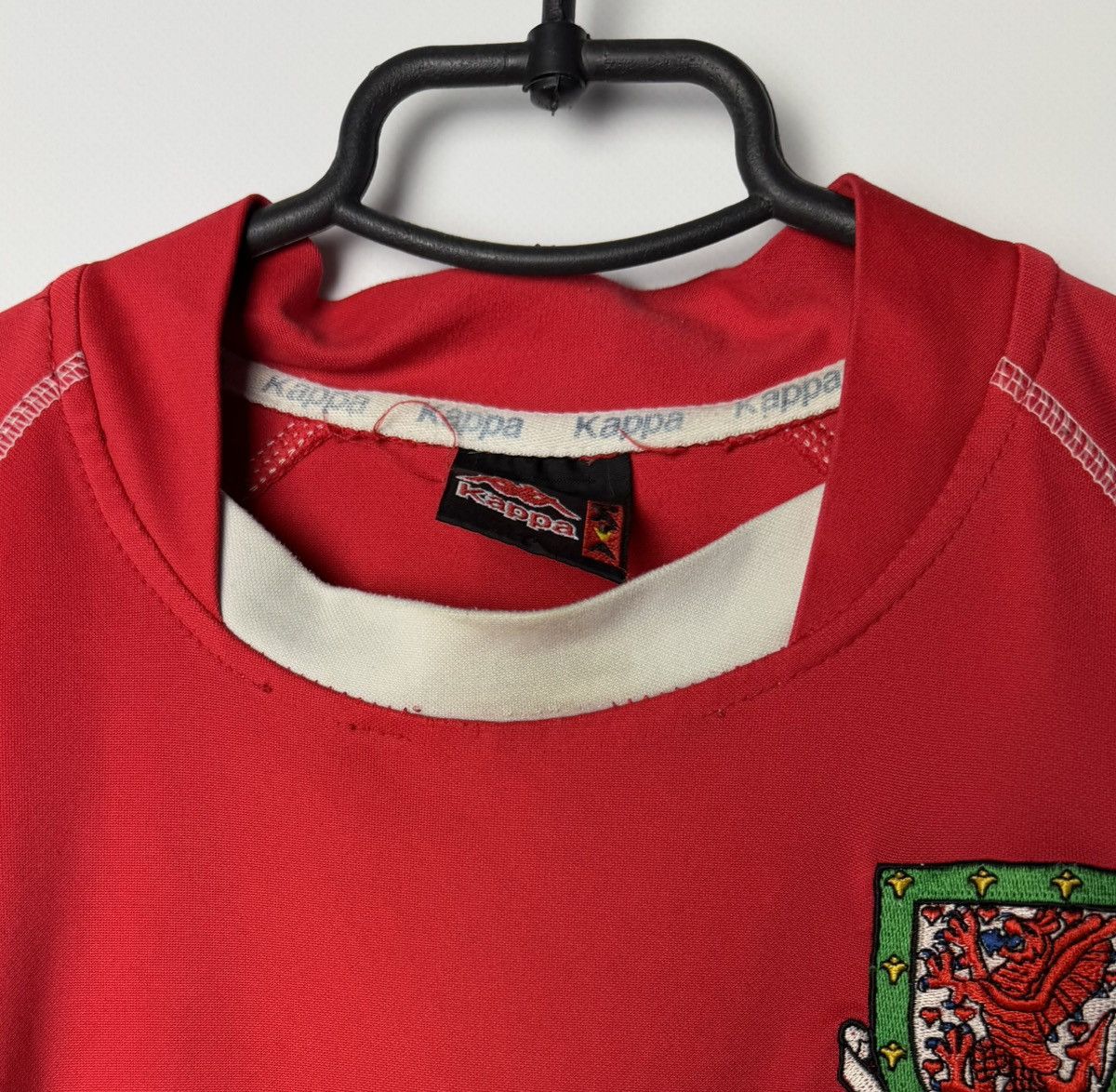 Kappa Wales 2002 2004 Home Football Shirt Soccer Jersey Kappa Size US XL / EU 56 / 4 - 15 Thumbnail