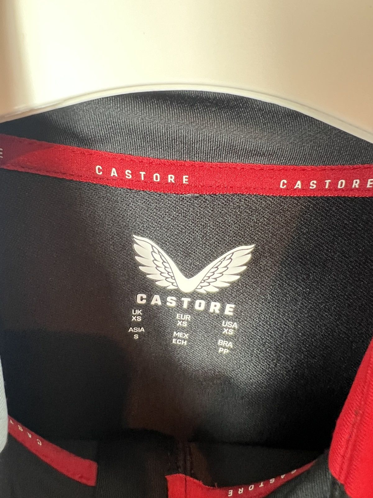 Castore Sportswear Rugby Castore Harlequins Trainig Long Sleeve Size US XS / EU 42 / 0 - 4 Thumbnail