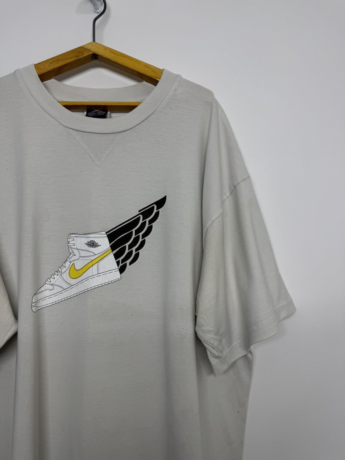 Jordan Brand VINTAGE NIKE FLIGHT CLUB JUMPMAN T-SHIRT 90’s Size US XL / EU 56 / 4 - 5 Thumbnail