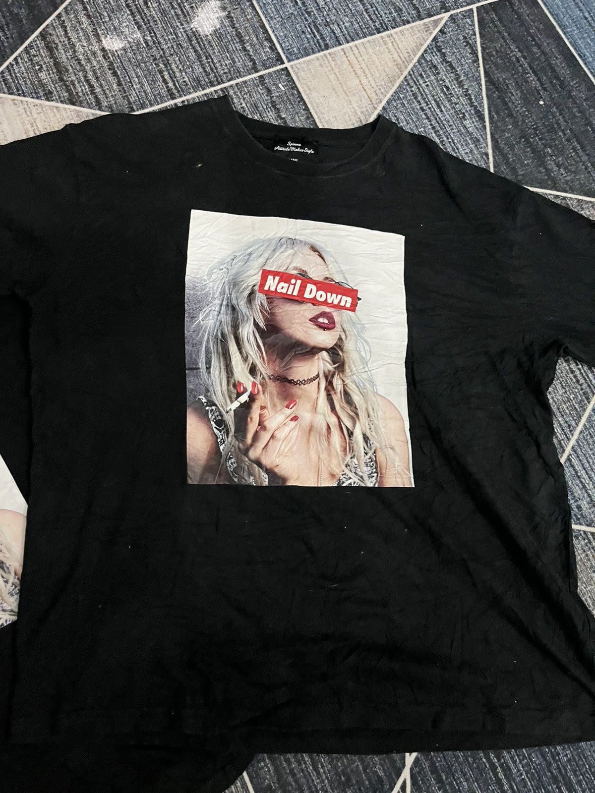 14th Addiction Lot of 2 Nail Down SPINNS JAPANESE DESIGNER Model Photo Tee Size US L / EU 52-54 / 3 - 3 Thumbnail