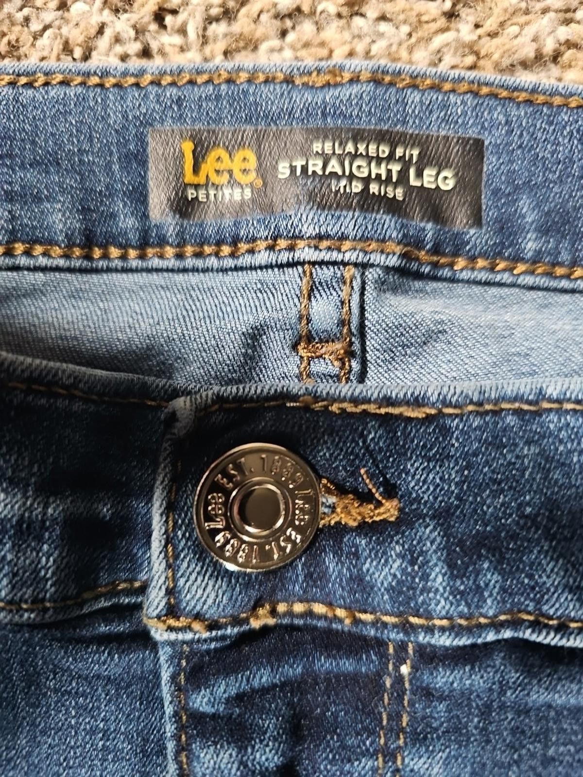 Lee Lee Relaxed Fit Straight Leg Midrise 14 Petite Size 36" / US 14 / IT 50 - 2 Thumbnail