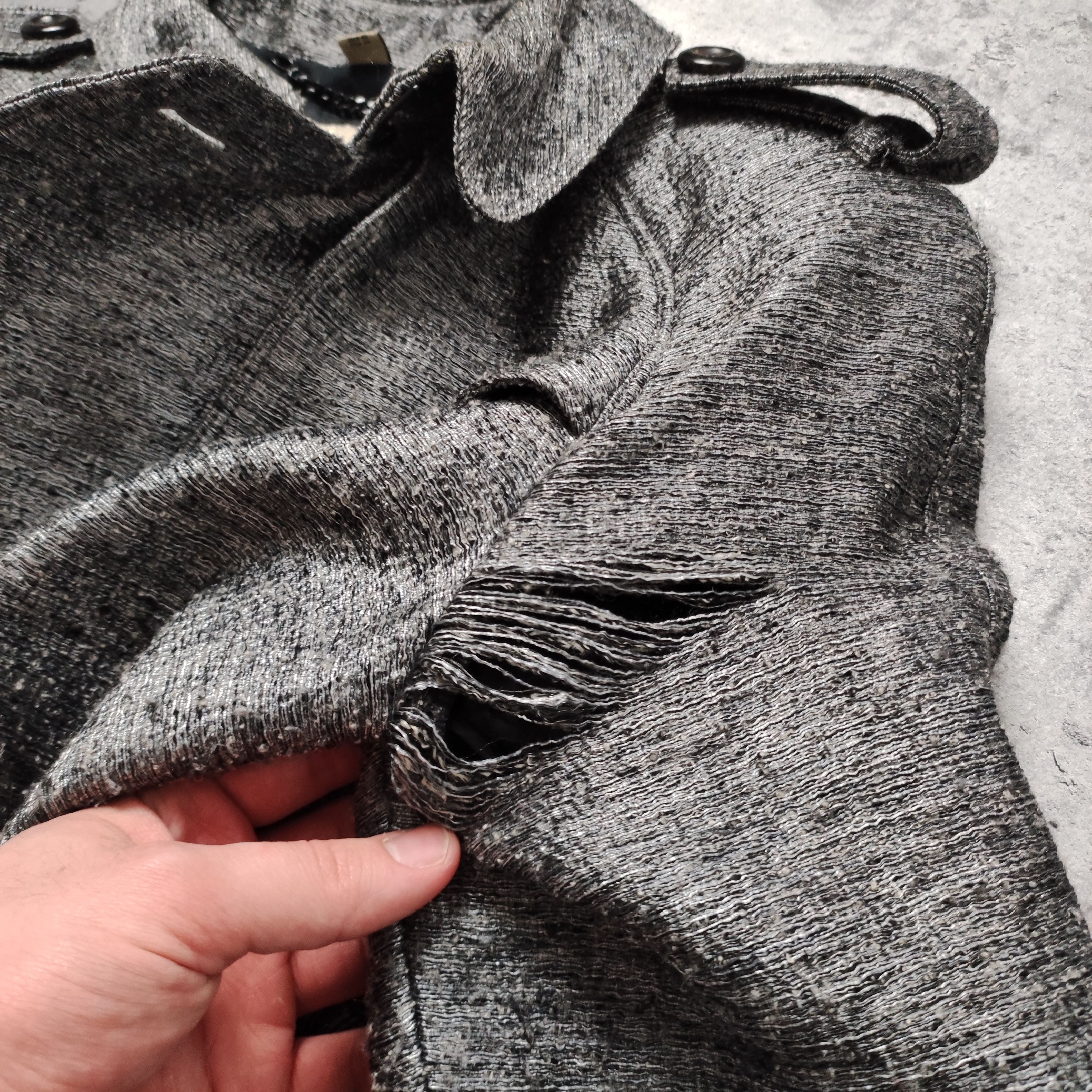 Burberry × Burberry Prorsum RARE Burberry London Main Line Gray Long Distressed Coat Size L / US 10 / IT 46 - 13 Thumbnail