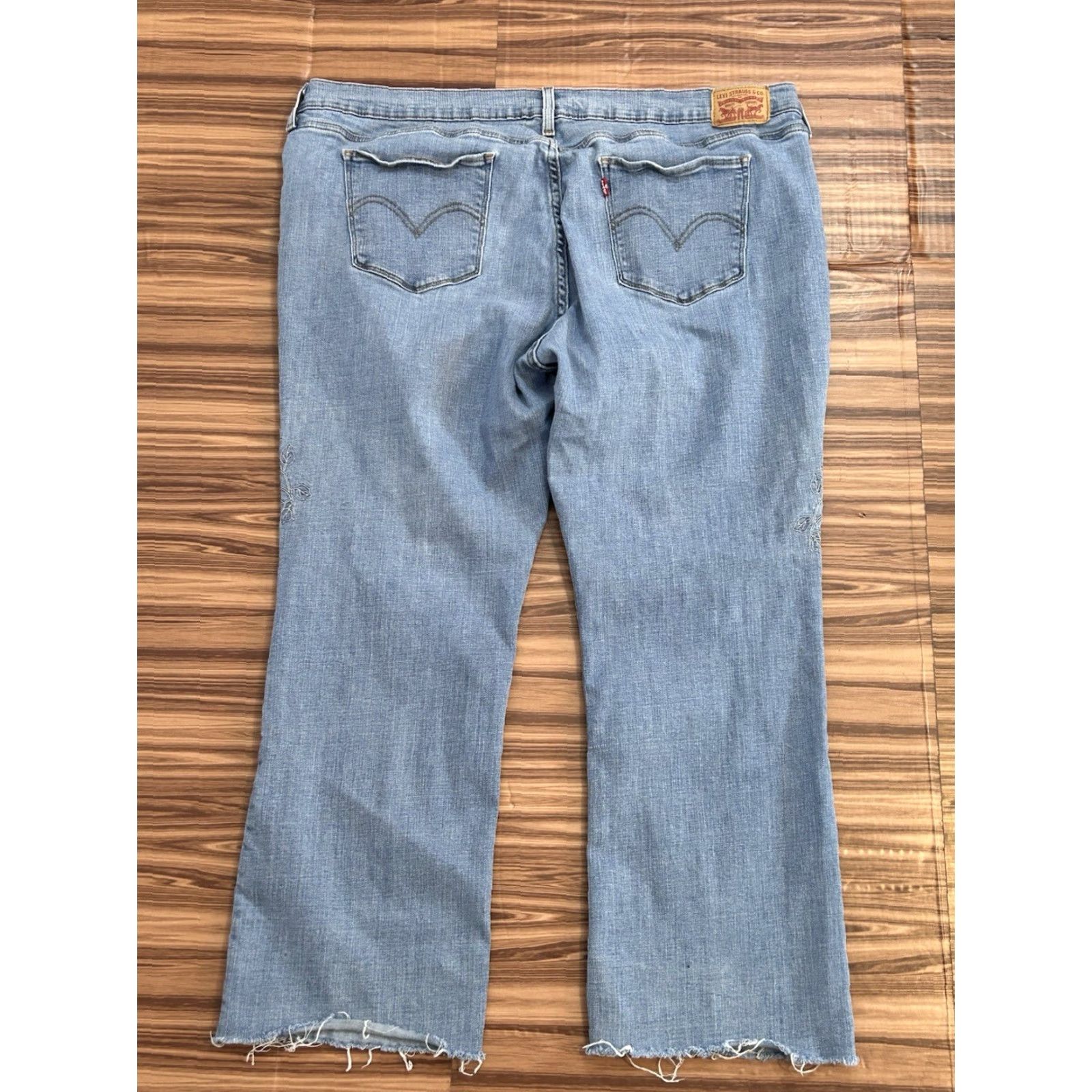 Levi's Levi's Women’s Classic Boot Jeans Blue Denim 24W Regular Zip Mid Bootcut Size 42" / US 20 - 2 Thumbnail