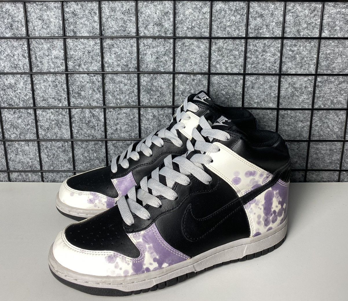 Vintage Nike Dunk High Splatter 2009 Hi Top Sneakers Size 8.5 Size US 8.5 / IT 38.5 - 1 Thumbnail