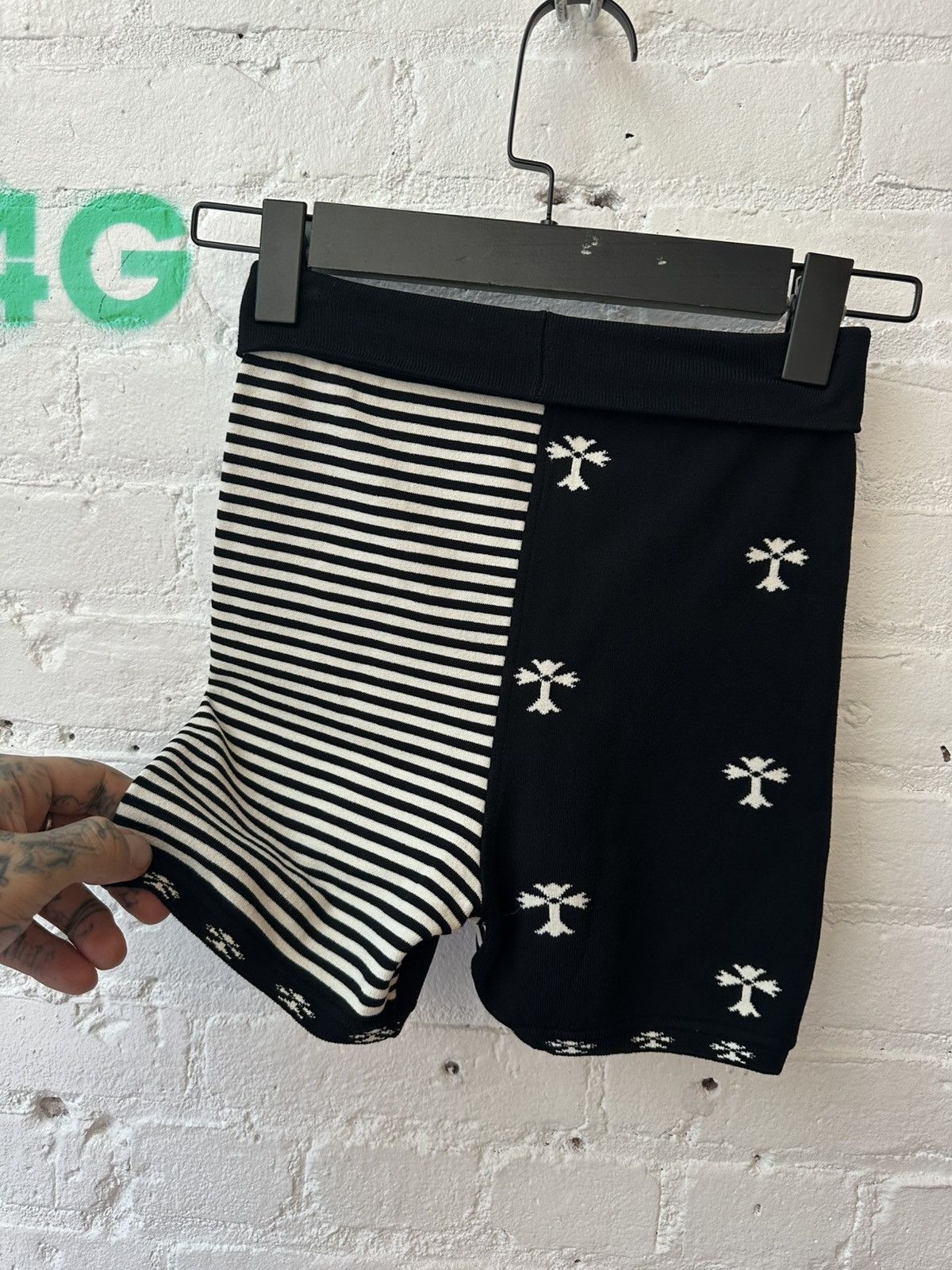 Chrome Hearts Chrome Hearts NEW stretchy mini shorts XS S Size 25" / US 0 / IT 36 - 3 Thumbnail