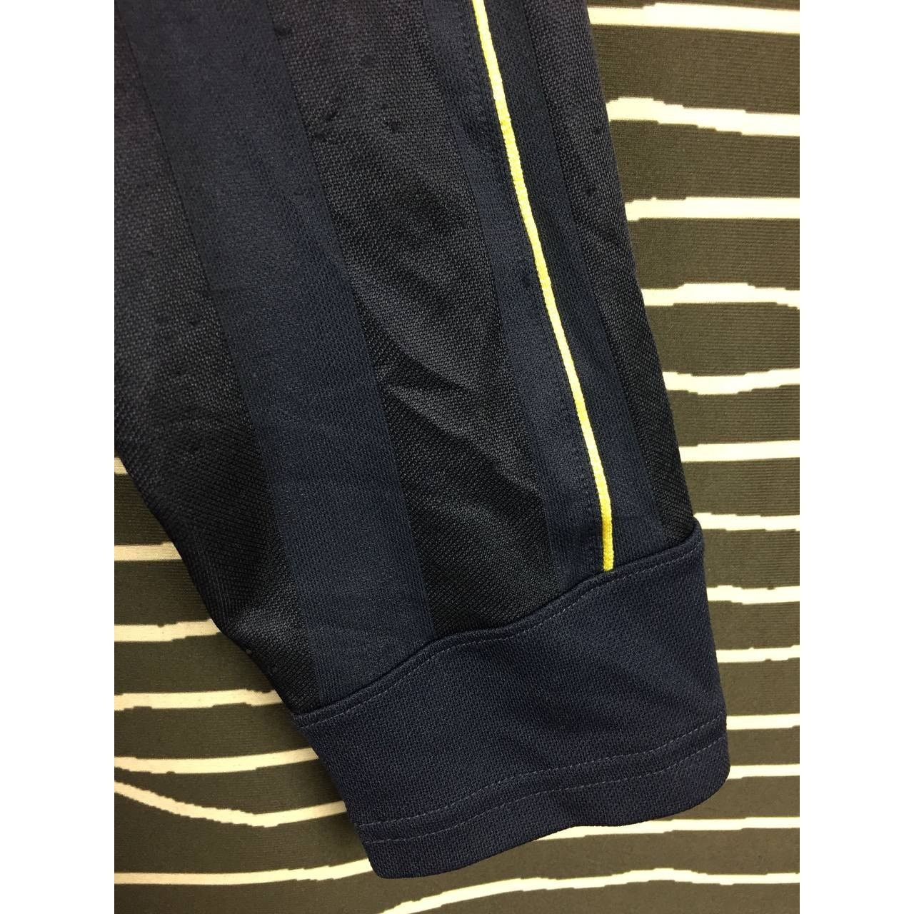 Le Coq Sportif × Vintage Le Coq Sportif Dark Blue Striped Football Jersey Size US L / EU 52-54 / 3 - 8 Thumbnail