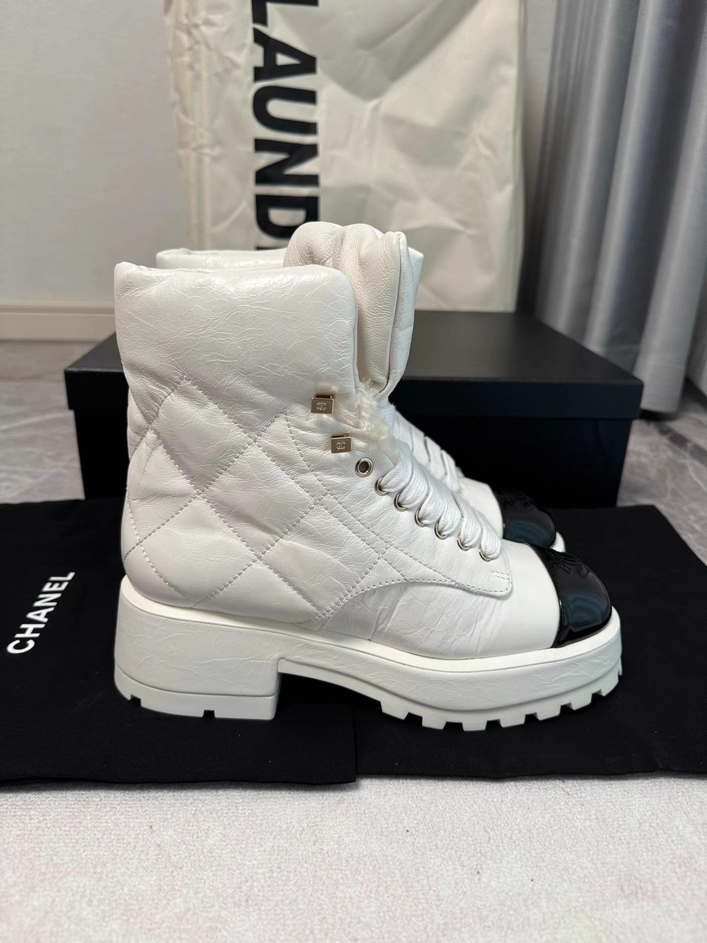 Chanel Chanel Black & White Platform Ankle Boots K6 Size US 7.5 / IT 37.5 - 3 Thumbnail