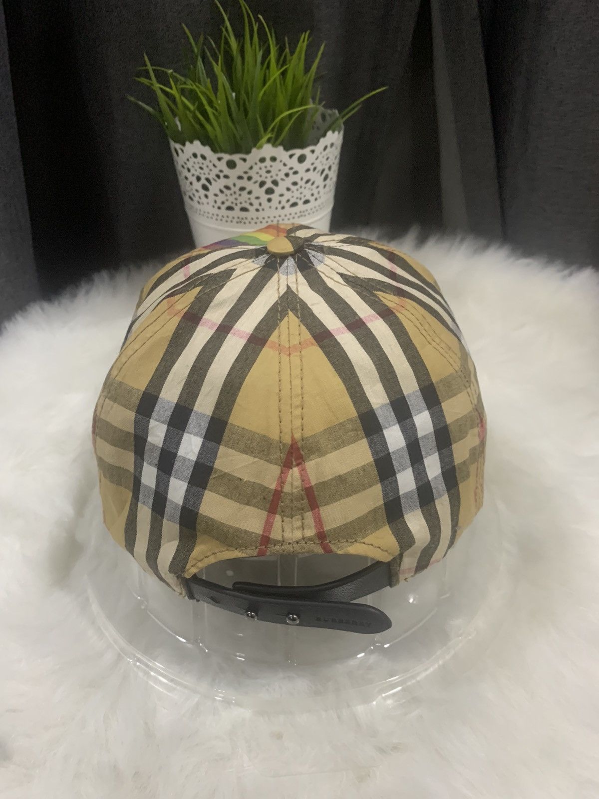 Burberry STEAL!! BURBERRY Caps Novacheck Size ONE SIZE - 4 Thumbnail