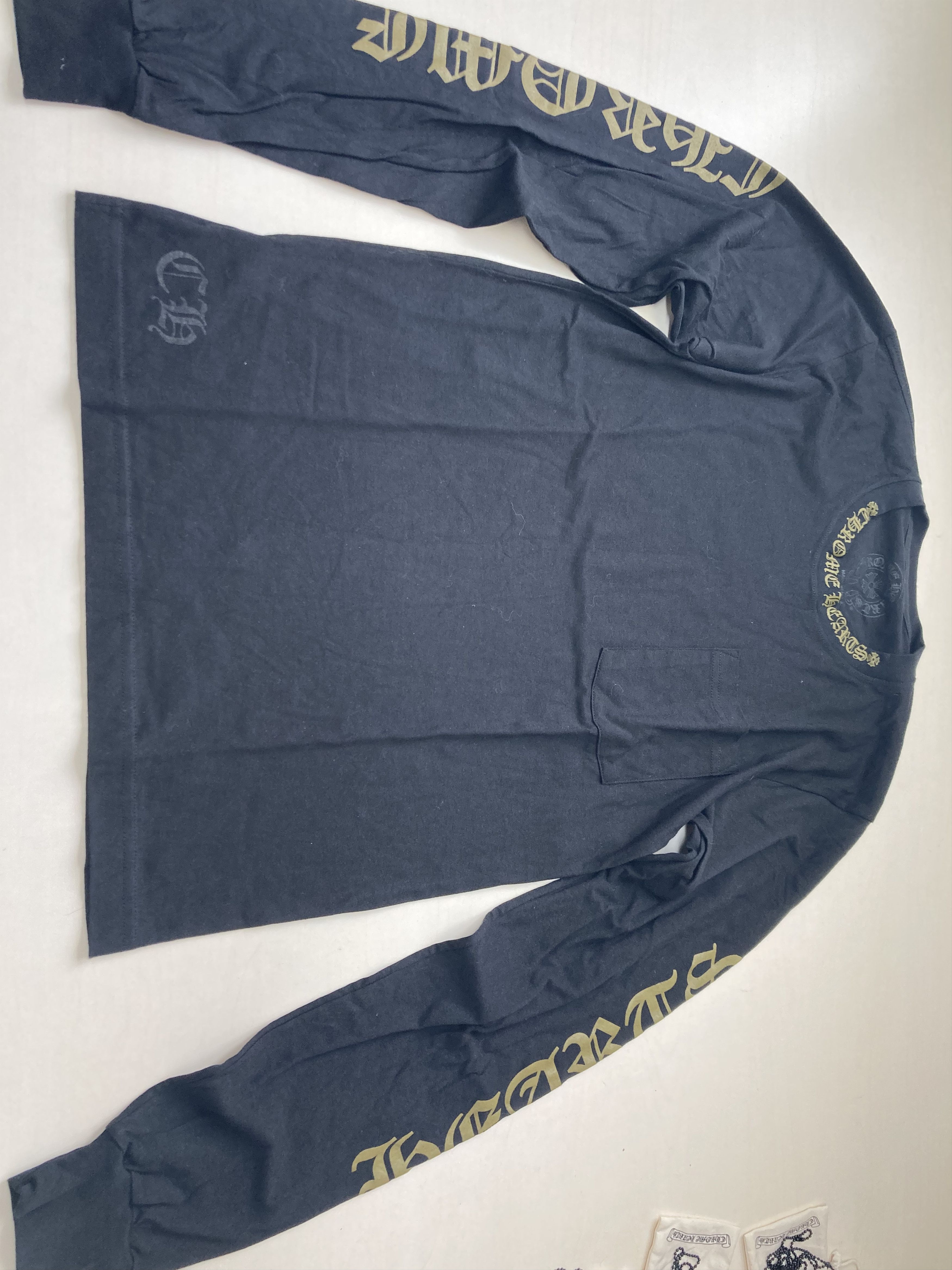 Chrome Hearts Chrome Hearts Gold Script Neck Pocket Long Sleeve T-Shirt Size US S / EU 44-46 / 1 - 3 Thumbnail