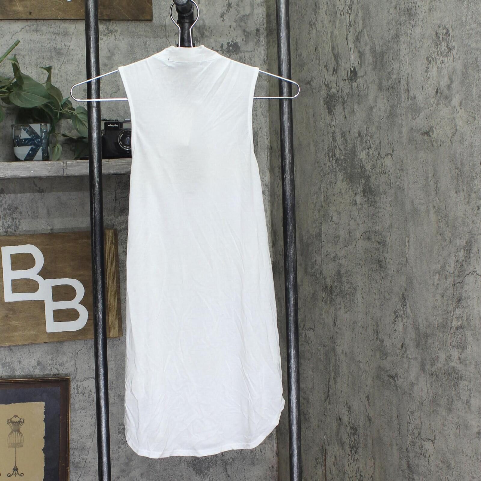 Almost Famous Nwt Almost Famous Juniors Tie-neck Tank Blouse Top White M Size M / US 6-8 / IT 42-44 - 2 Thumbnail