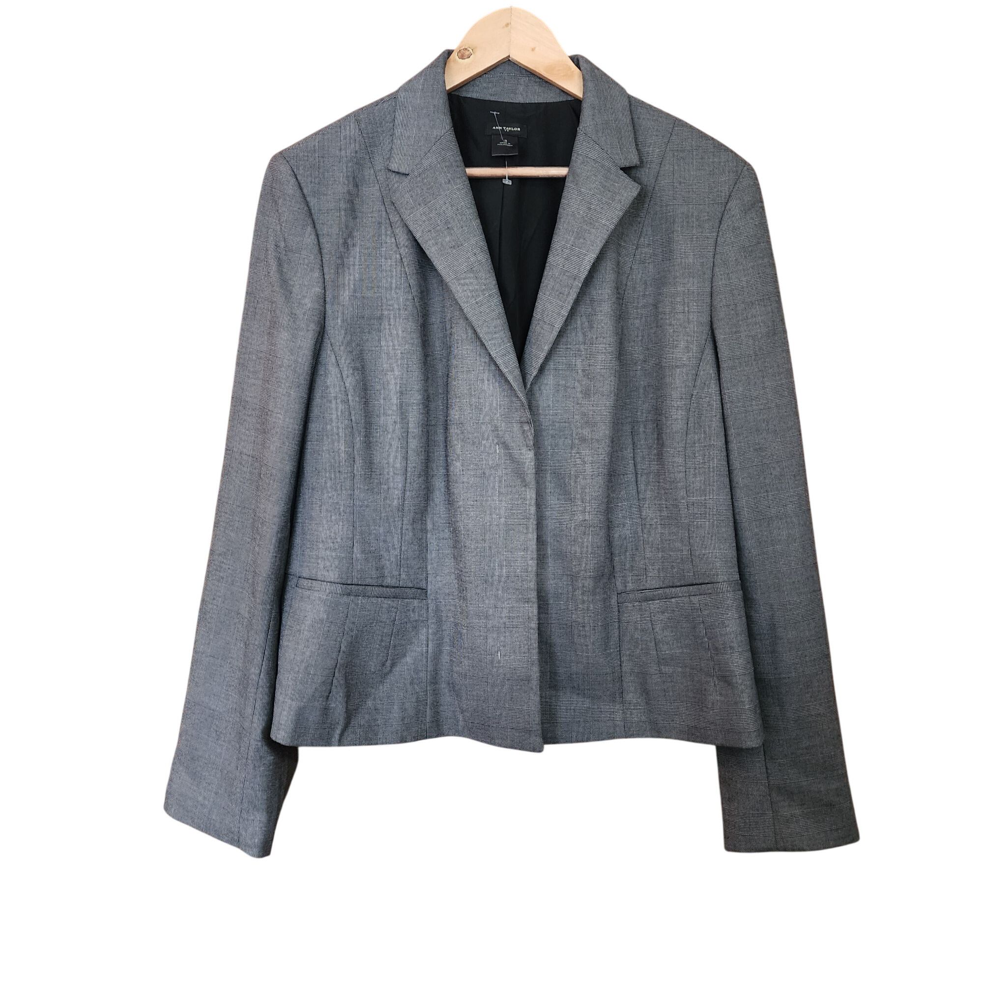 Ann Taylor Ann Taylor women's gray plaid blazer Pants Suit hidden front Size XXL / US 16-18 / IT 52-54 - 1 Thumbnail