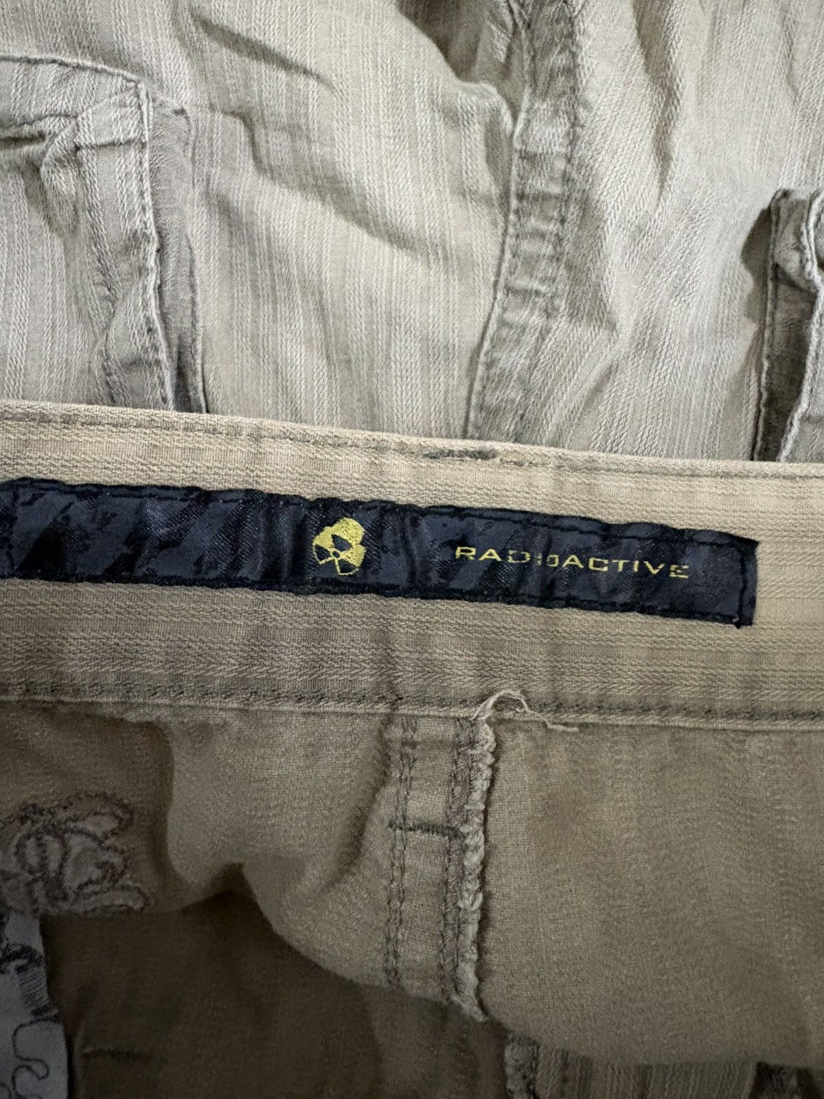 Japanese Brand Multi pocket cargo pants Size US 35 - 9 Thumbnail