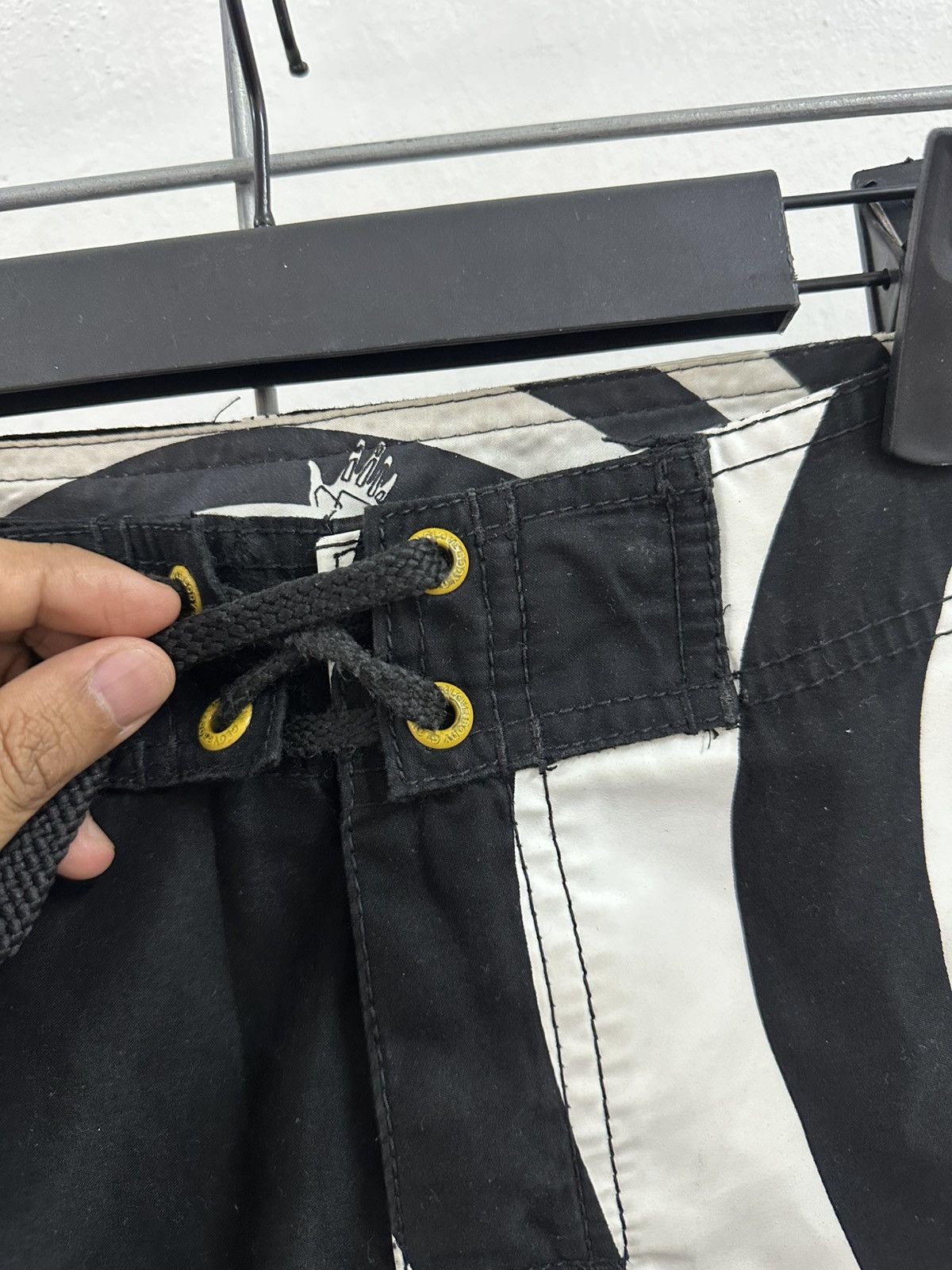 Body Glove Rare Beautiful Vintage Y2K Body Glove Supreme Boardshorts Size US 30 / EU 46 - 9 Thumbnail