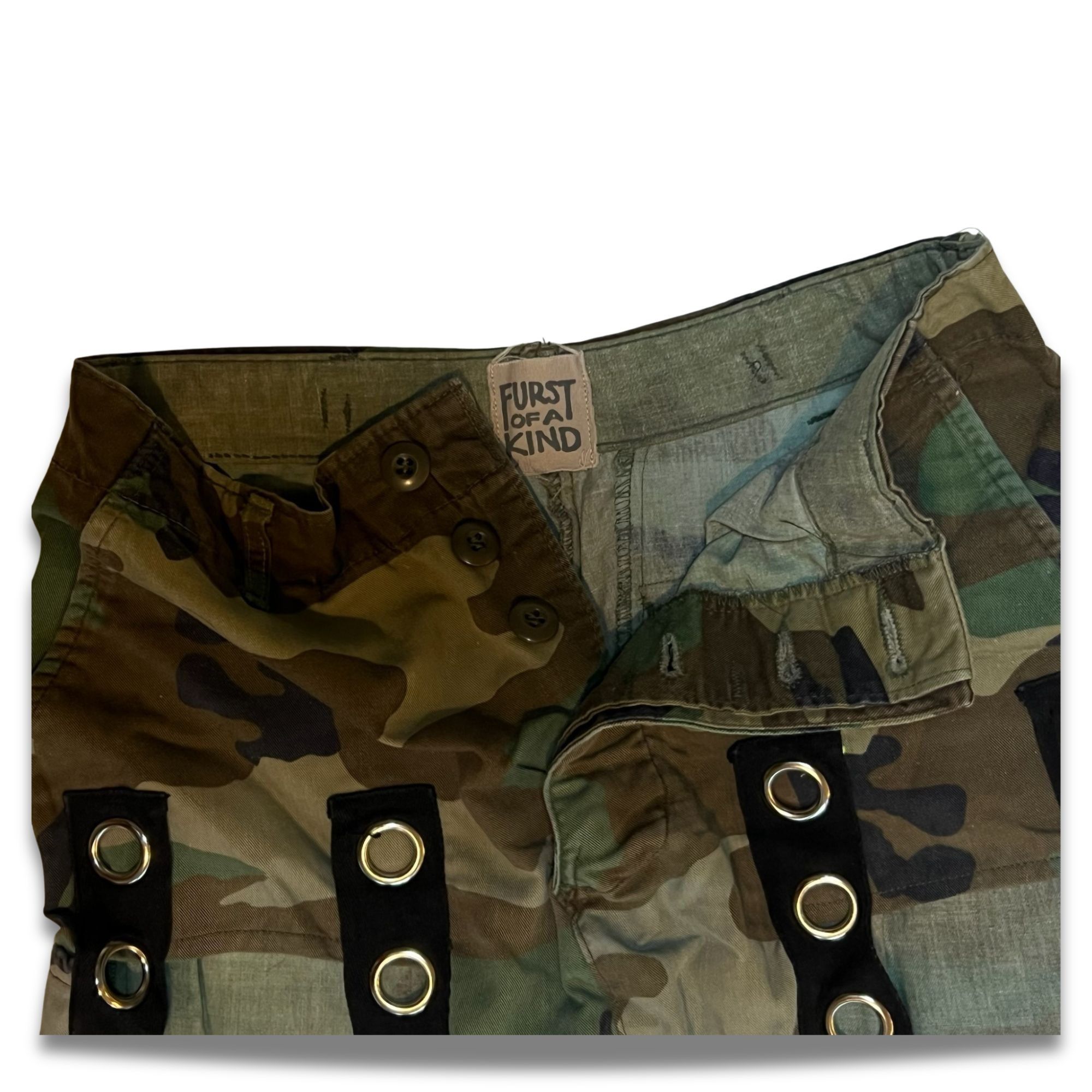 Other Vintage Green Camo Mini Skirt With Grommet Strap Details & F Size 30" / US 8 / IT 44 - 9 Thumbnail