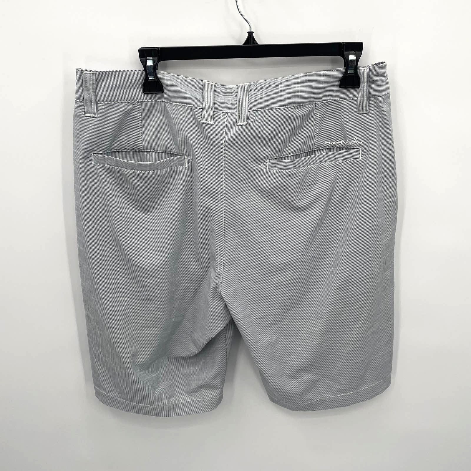 TravisMathew TRAVIS MATHEW Men's All in Golf Shorts // 34 Size US 34 / EU 50 - 9 Thumbnail
