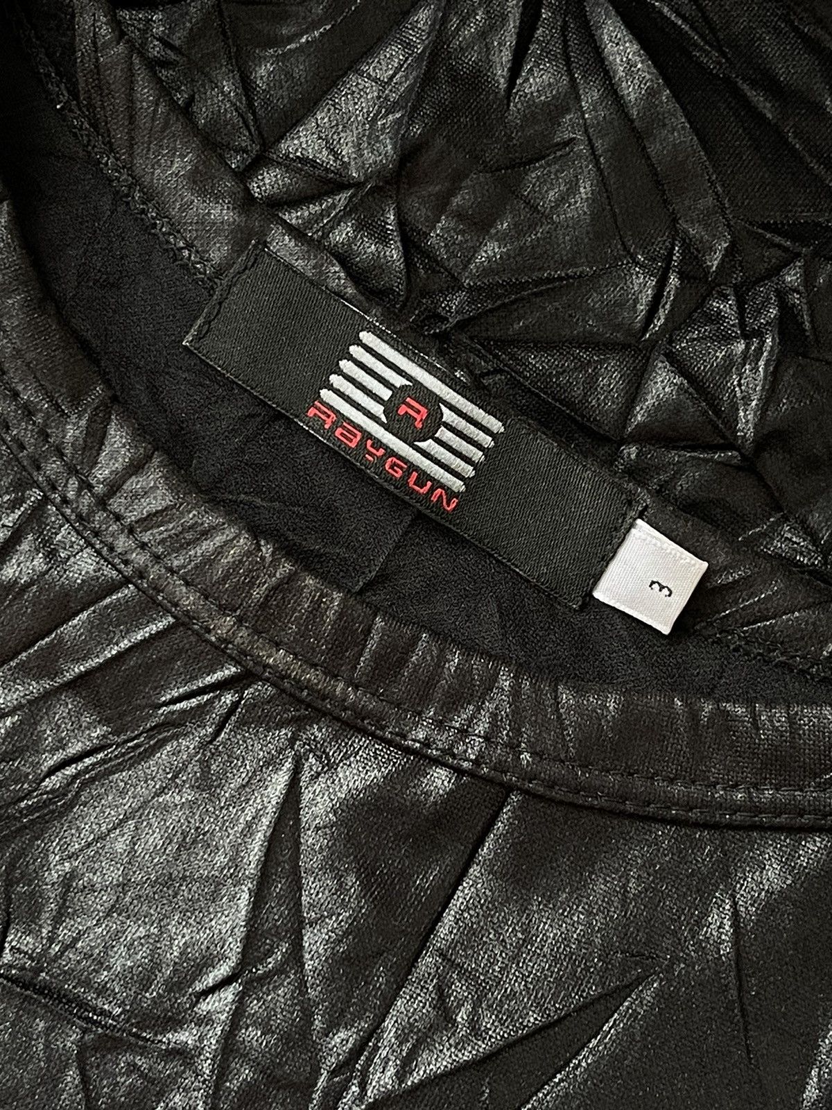 Designer × Japanese Brand Raygun polyester rave black vintage t-shirt tee drkshdw Size US L / EU 52-54 / 3 - 7 Thumbnail