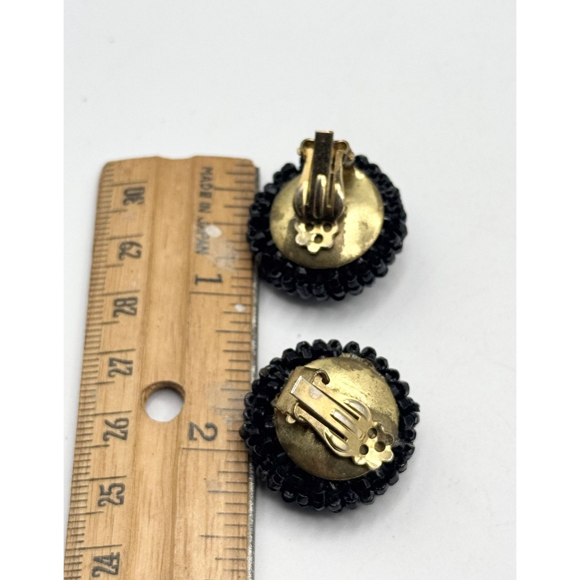 Vintage Vintage Black Glass Seed Bead Domed Clip On Beaded Earrings Size ONE SIZE - 4 Thumbnail