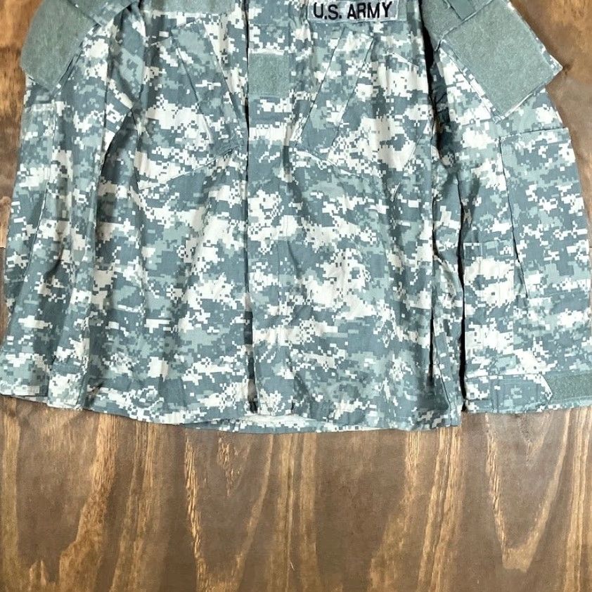 Vintage **Army Military Mens Green Coat Camouflage Uniform Medium Regular** User: **Military Army Mens Green Coat Camouflage Uniform Medium Regular** Size US M / EU 48-50 / 2 - 3 Thumbnail