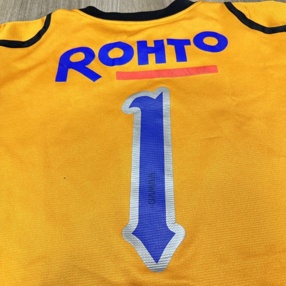 Umbro Osaka Gamba 09/10 match issued/worn gk shirt #1 Size US L / EU 52-54 / 3 - 6 Thumbnail