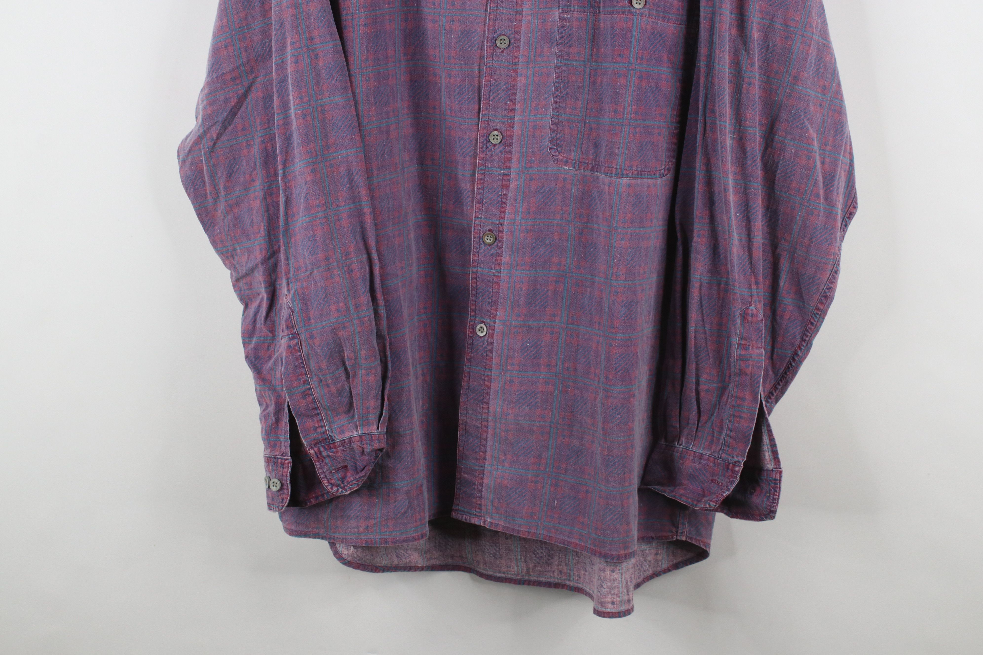 Vintage Vintage 90s Streetwear Checkered Plaid Collared Button Shirt Size US L / EU 52-54 / 3 - 3 Thumbnail