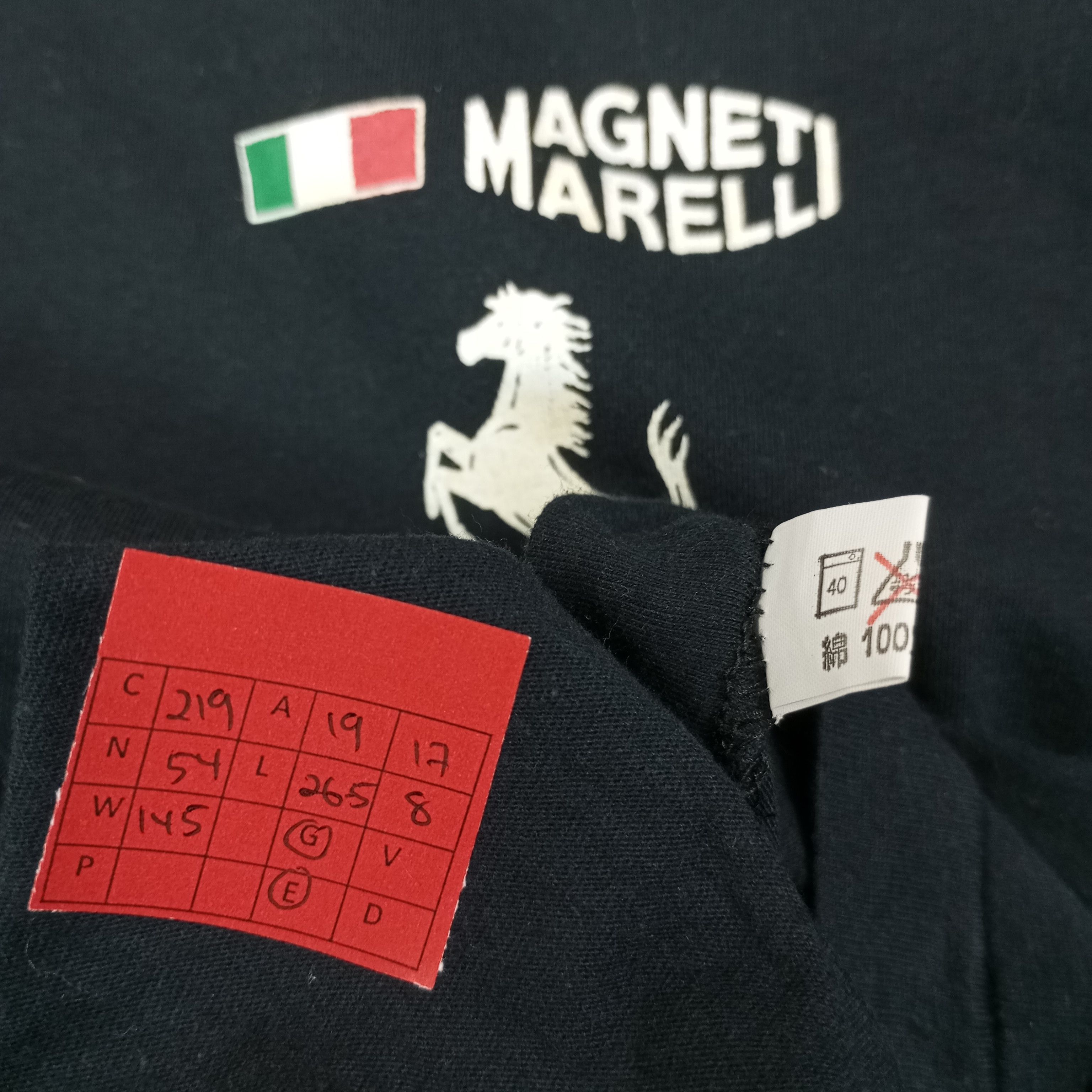 Ferrari × Vintage Ferrari F1 World Grand Prix Team Vintage Tshirt c219n54 Size US M / EU 48-50 / 2 - 8 Thumbnail