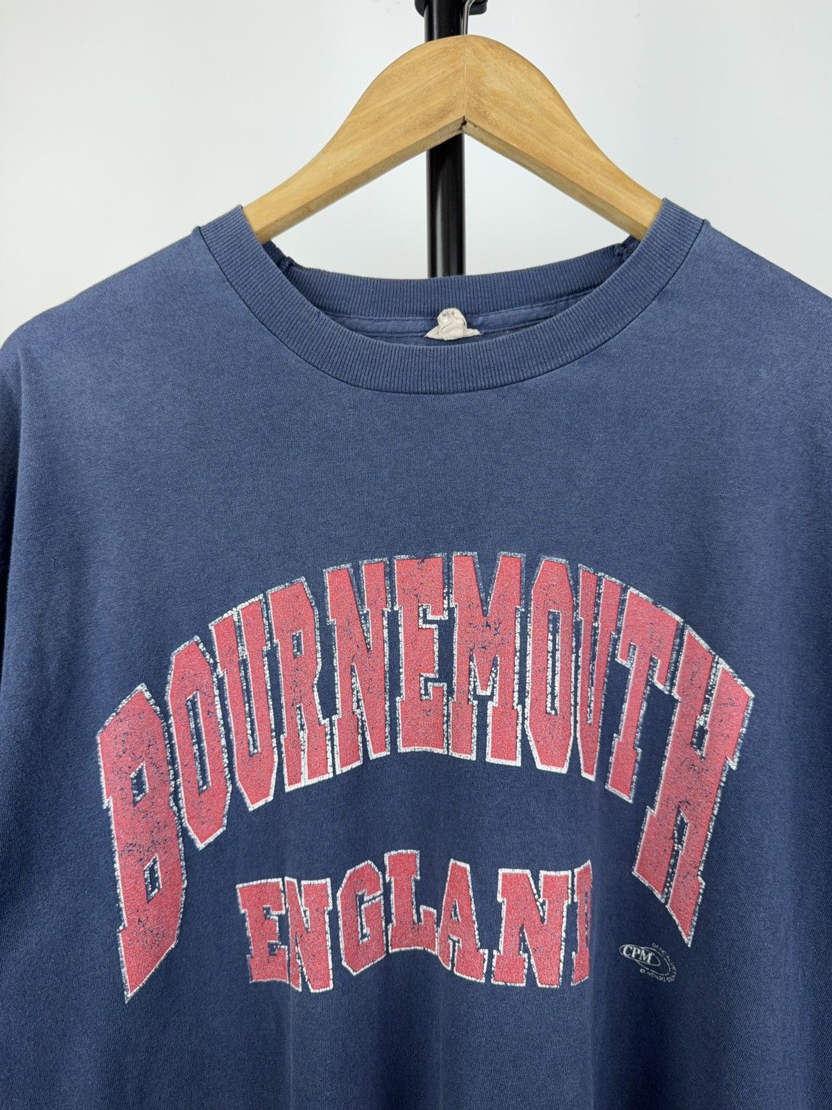 Vintage Vintage 90s Bournemouth England logo Faded Tee Shirt Size US L / EU 52-54 / 3 - 2 Thumbnail