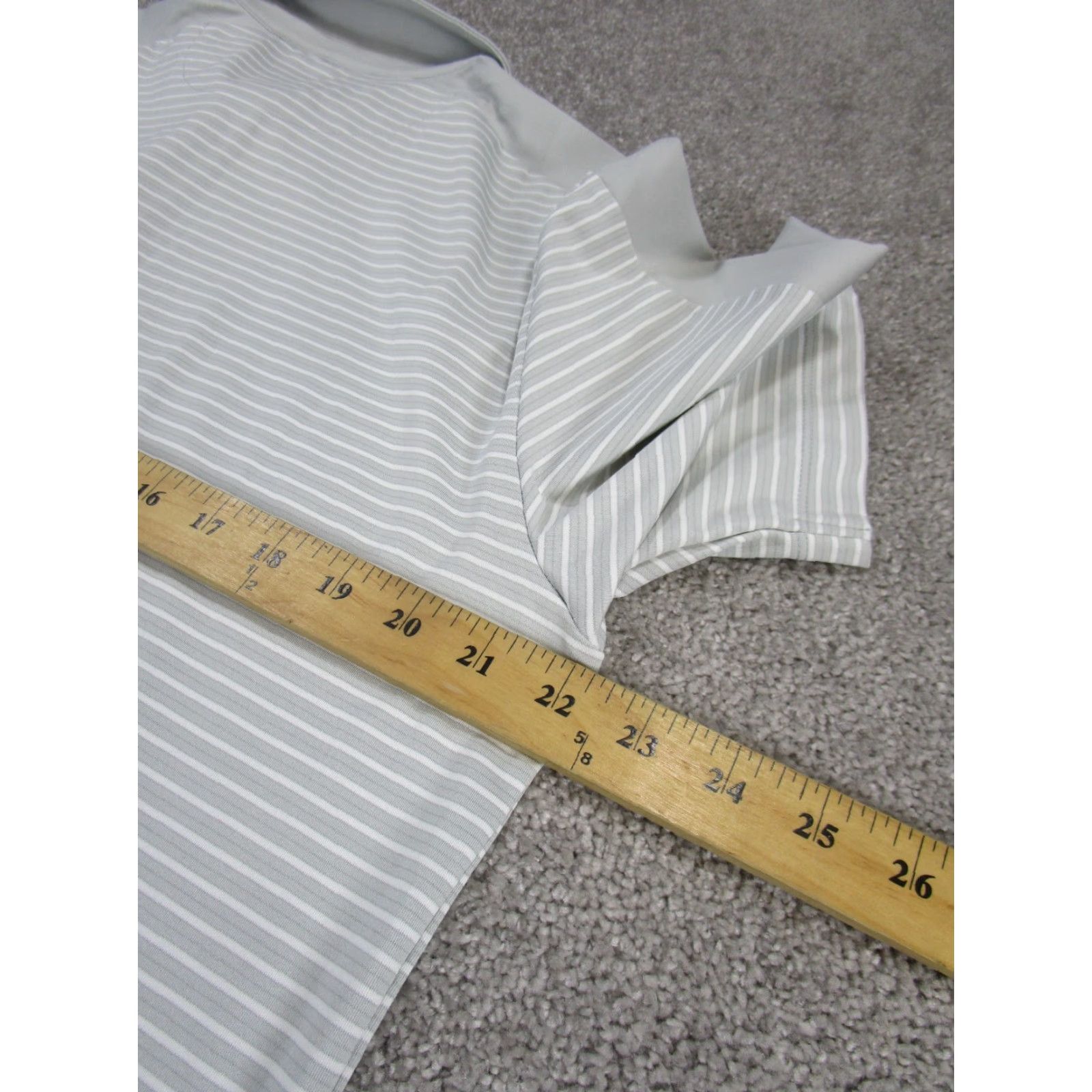 Vintage Columbia Polo Shirt Mens Large Omni Wick Striped Golf Gray Polo Shirt Mens Large Omni Wick Striped Gray Golf Size US L / EU 52-54 / 3 - 6 Thumbnail