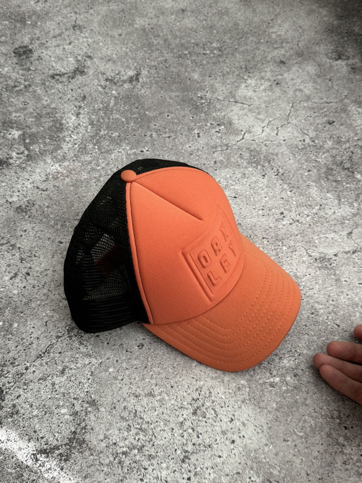 Oakley × Vintage Vintage Oakley outdoor orange snapback cap hats Size ONE SIZE - 3 Thumbnail