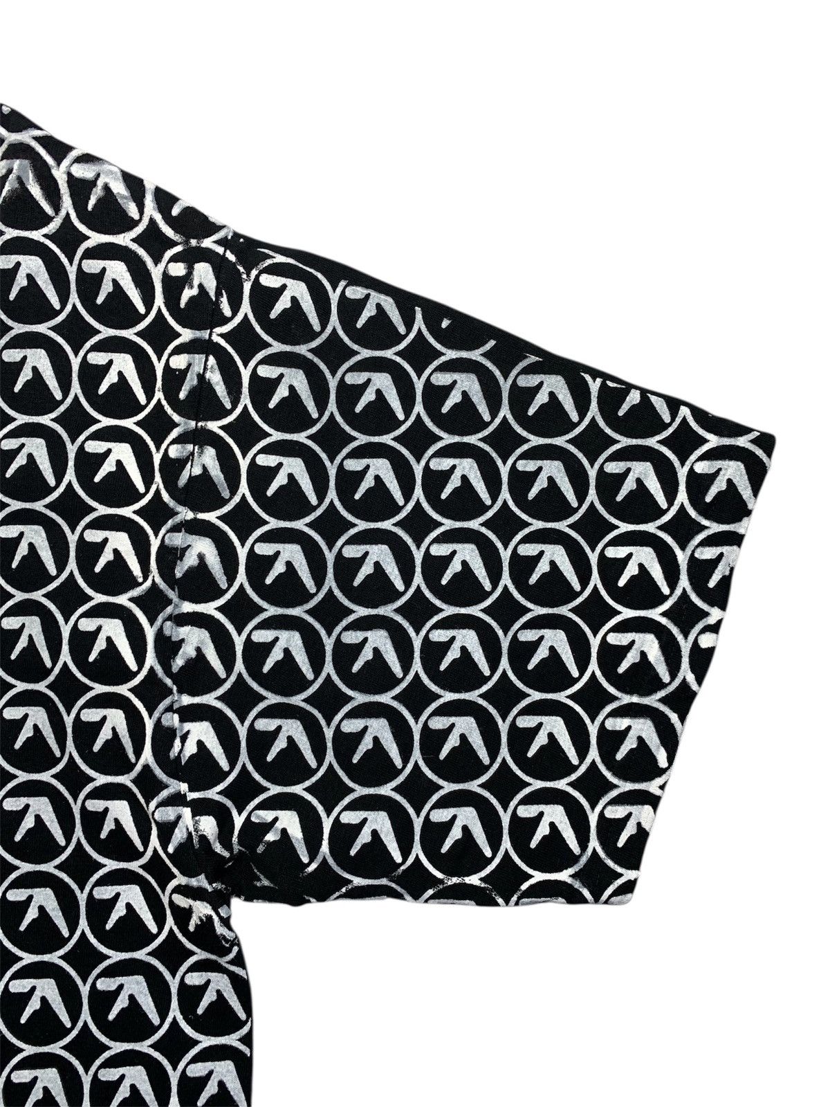 Vintage Custom Aphex Twin Fullprint tshirt Size US XL / EU 56 / 4 - 5 Thumbnail