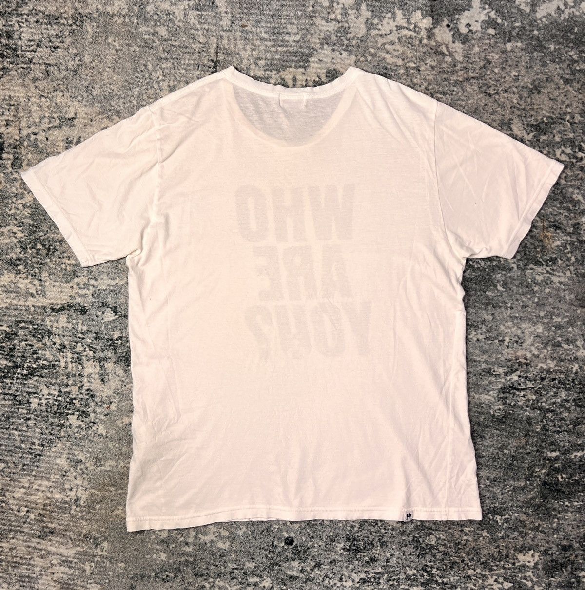 Hysteric Glamour Distressed Hysteric Glamour “Who Are You?” Tshirt Size US L / EU 52-54 / 3 - 8 Thumbnail