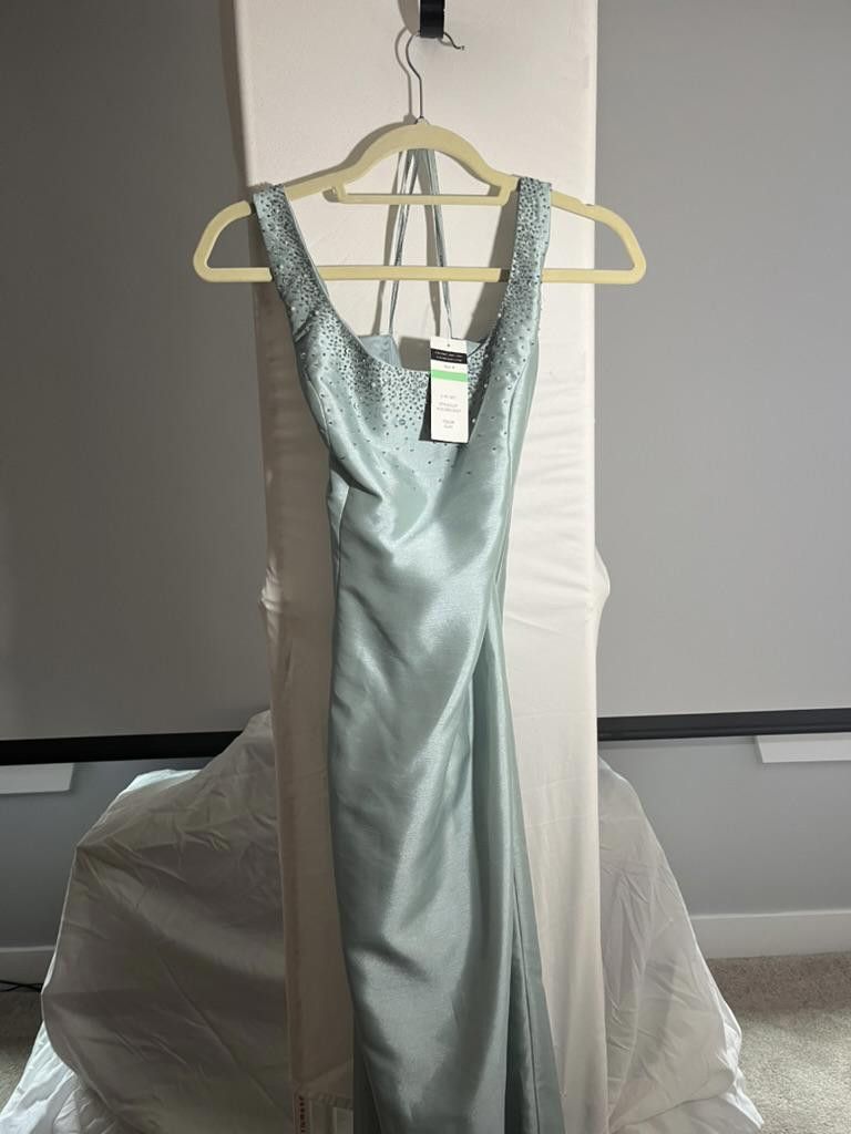 Designer Elegant Caché Two-Piece Evening Outfit in Soft Aqua Size M / US 6-8 / IT 42-44 - 1 Thumbnail