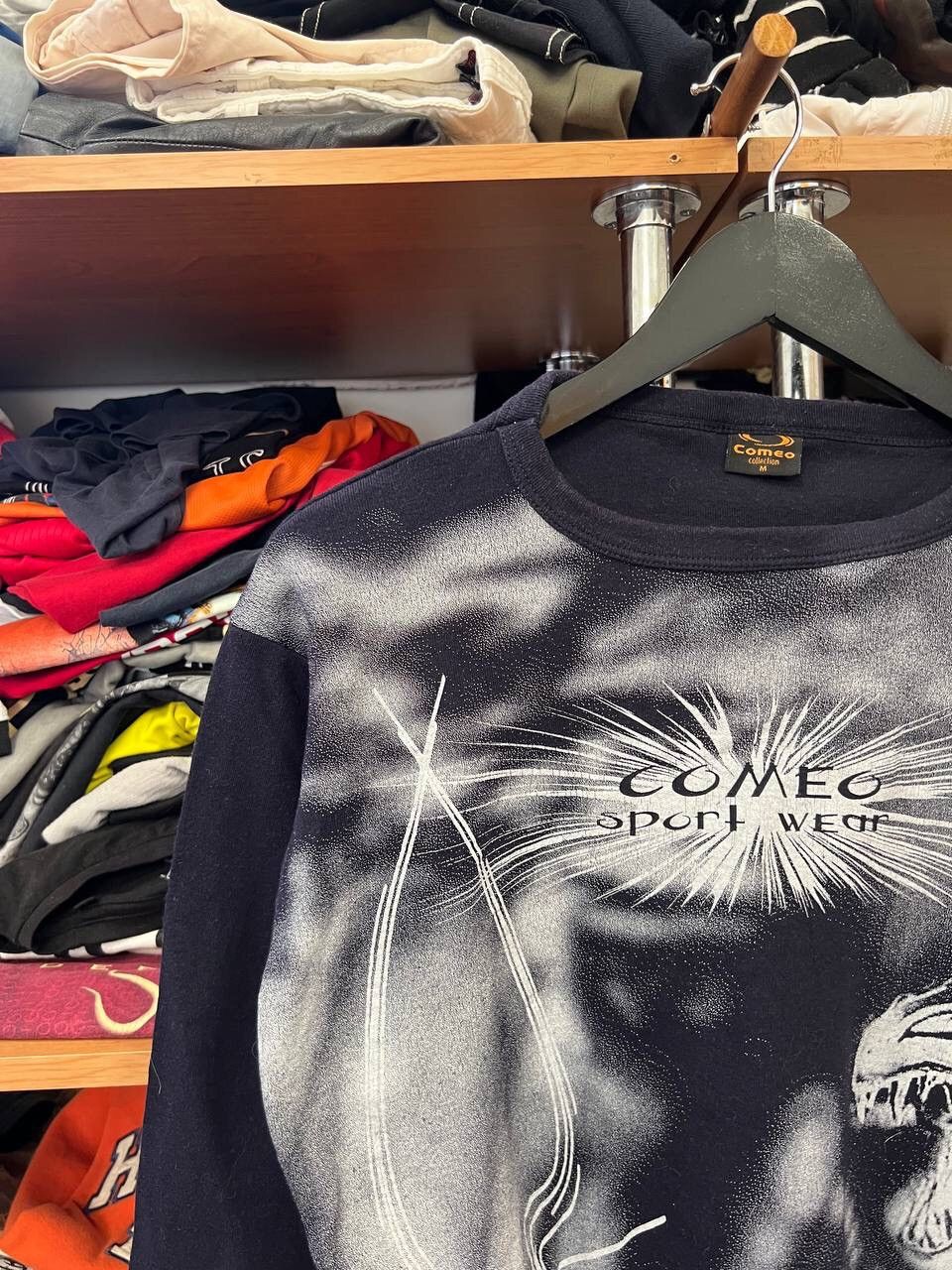 Vintage Vintage Y2K Graphic Design Crazy Dragon Long Sleeve tee Size US M / EU 48-50 / 2 - 2 Thumbnail