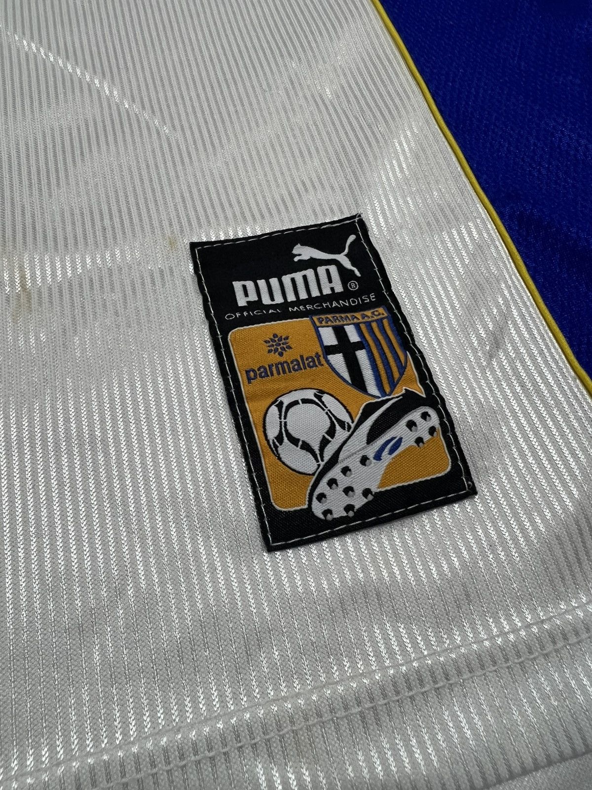 Puma Parma 1997-98 Puma Home Jersey Size US L / EU 52-54 / 3 - 8 Thumbnail