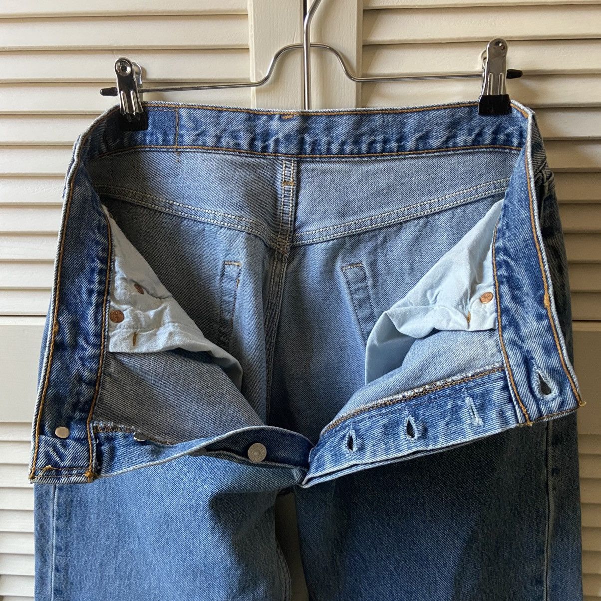 Levi's × Vintage Vintage Levi’s 501 Made in USA Blue Light Denim Jeans Pant Size US 31 - 4 Thumbnail