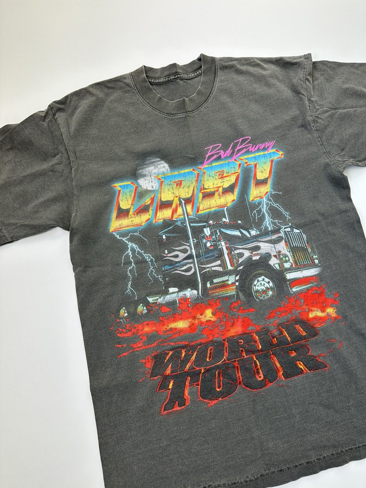 Band Tees Bad Bunny World Tour T-shirt L Size Gray Size US L / EU 52-54 / 3 - 6 Thumbnail