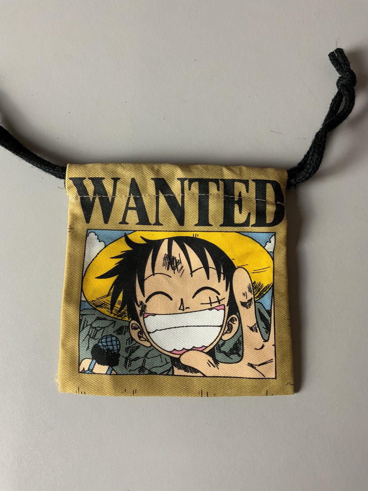 One Piece One Piece Monkey D Luffy Wanted $300.000.000 Coin Bag Size ONE SIZE - 2 Thumbnail