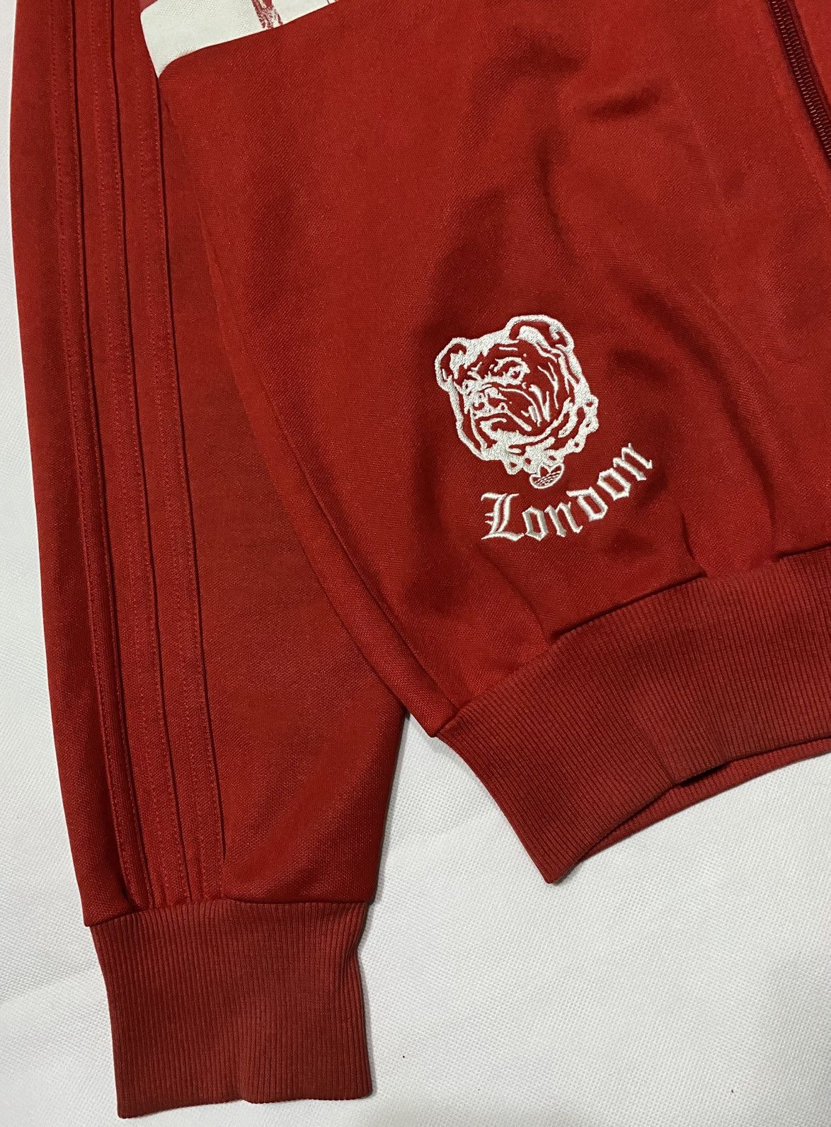 Adidas VINTAGE 2006 ADIDAS LONDON BRIDGE TRACK TOP RED WHITE Size US M / EU 48-50 / 2 - 9 Thumbnail