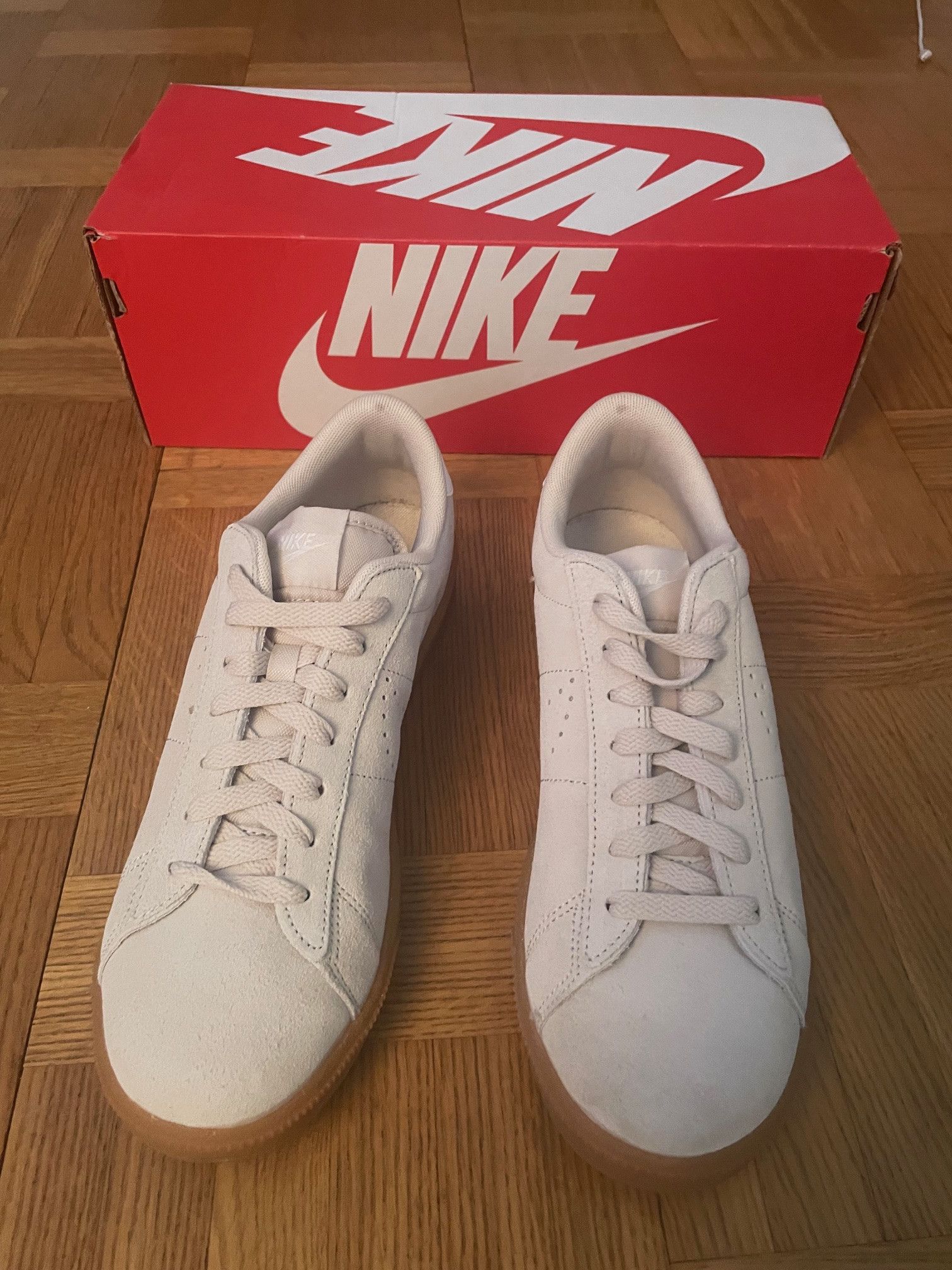Nike Nike Tennis Classic CS Suede Size US 8.5 / EU 41-42 - 3 Thumbnail