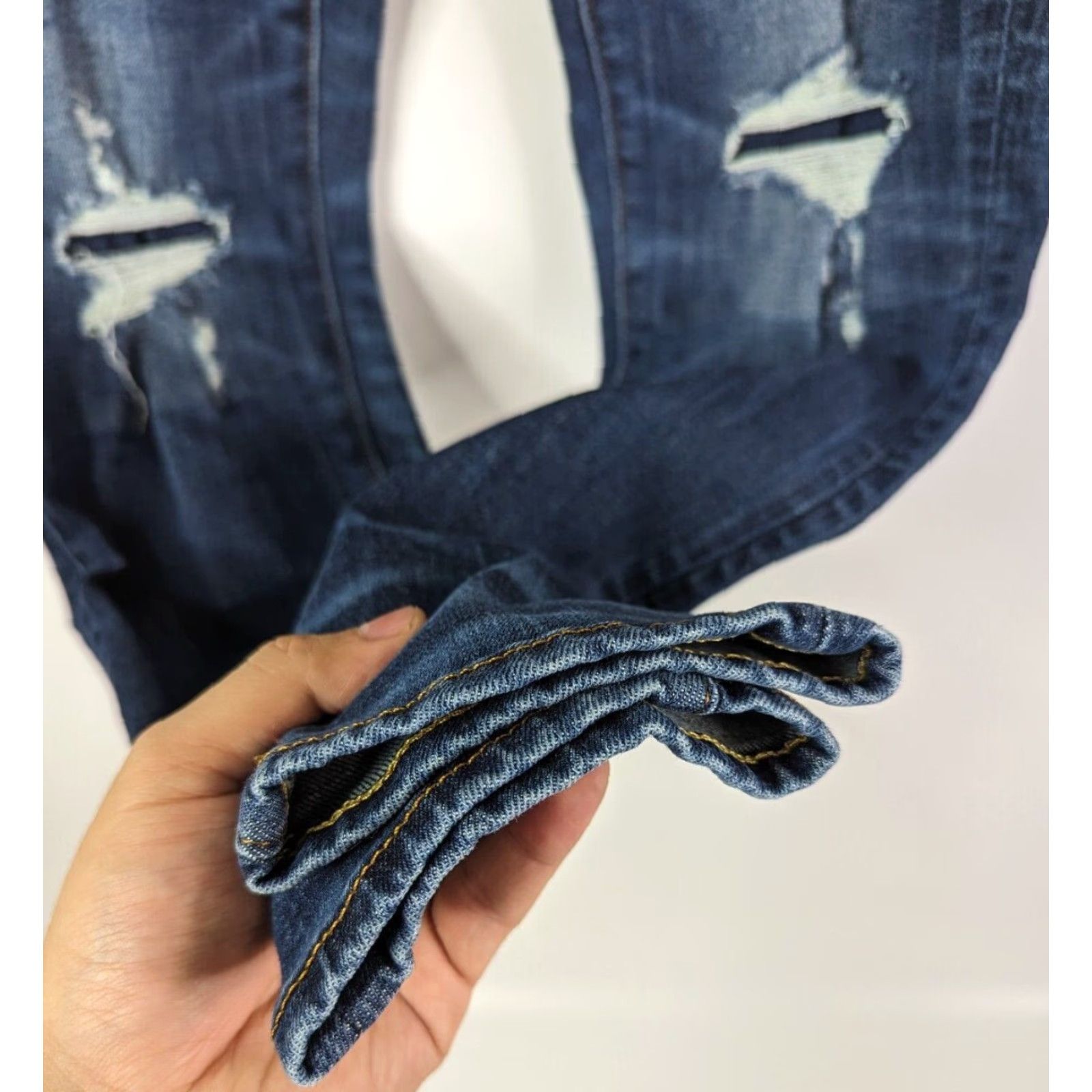 American Eagle Outfitters American Eagle Athletic Skinny Air Flex Plus Jeans Men's 26X28 Distressed Denim Size US 26 / EU 42 - 3 Thumbnail
